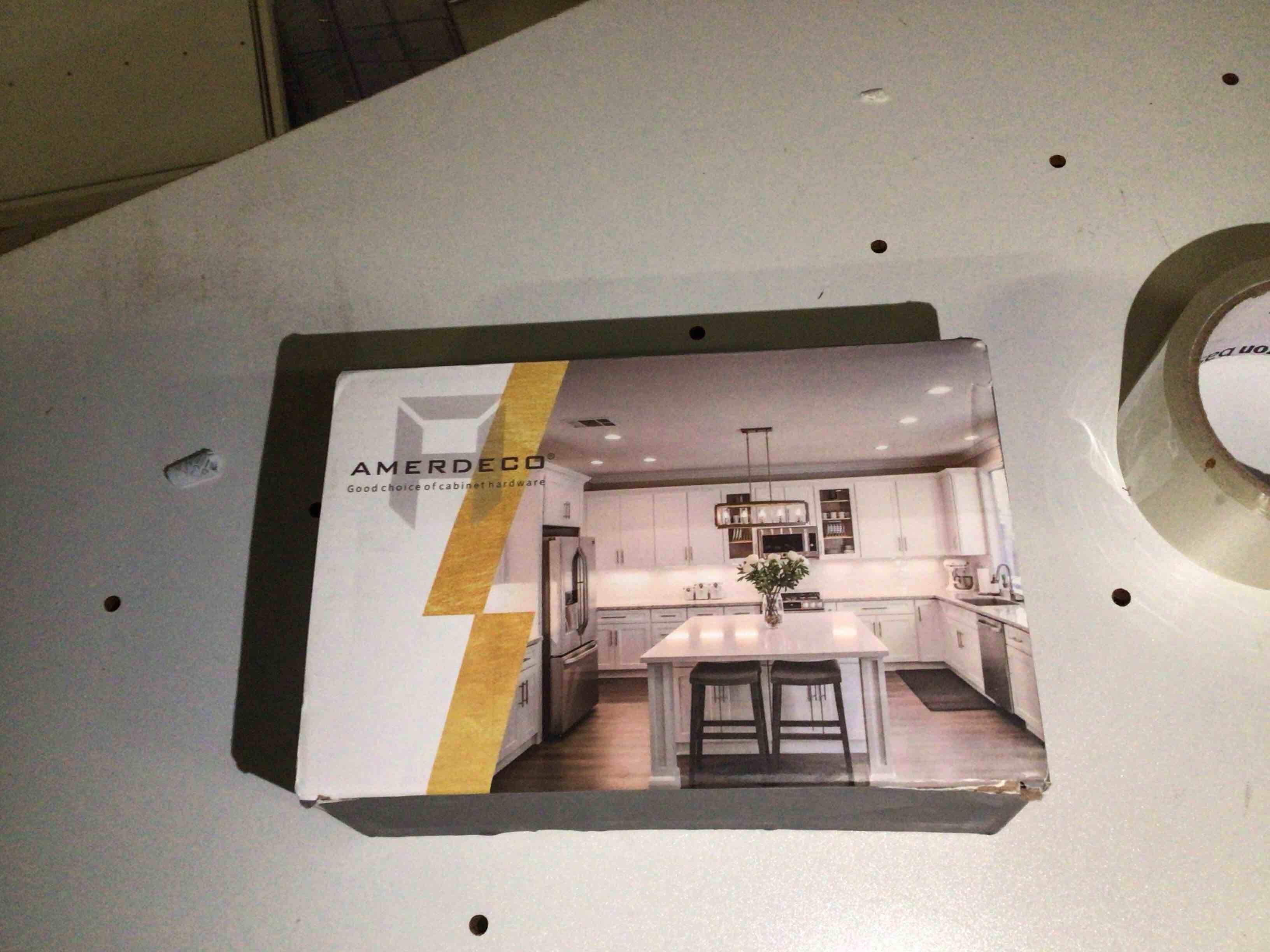 https://s3.amazonaws.com/lotting-images-prod/bidfta/PPE0462557_1748374297605.jpeg