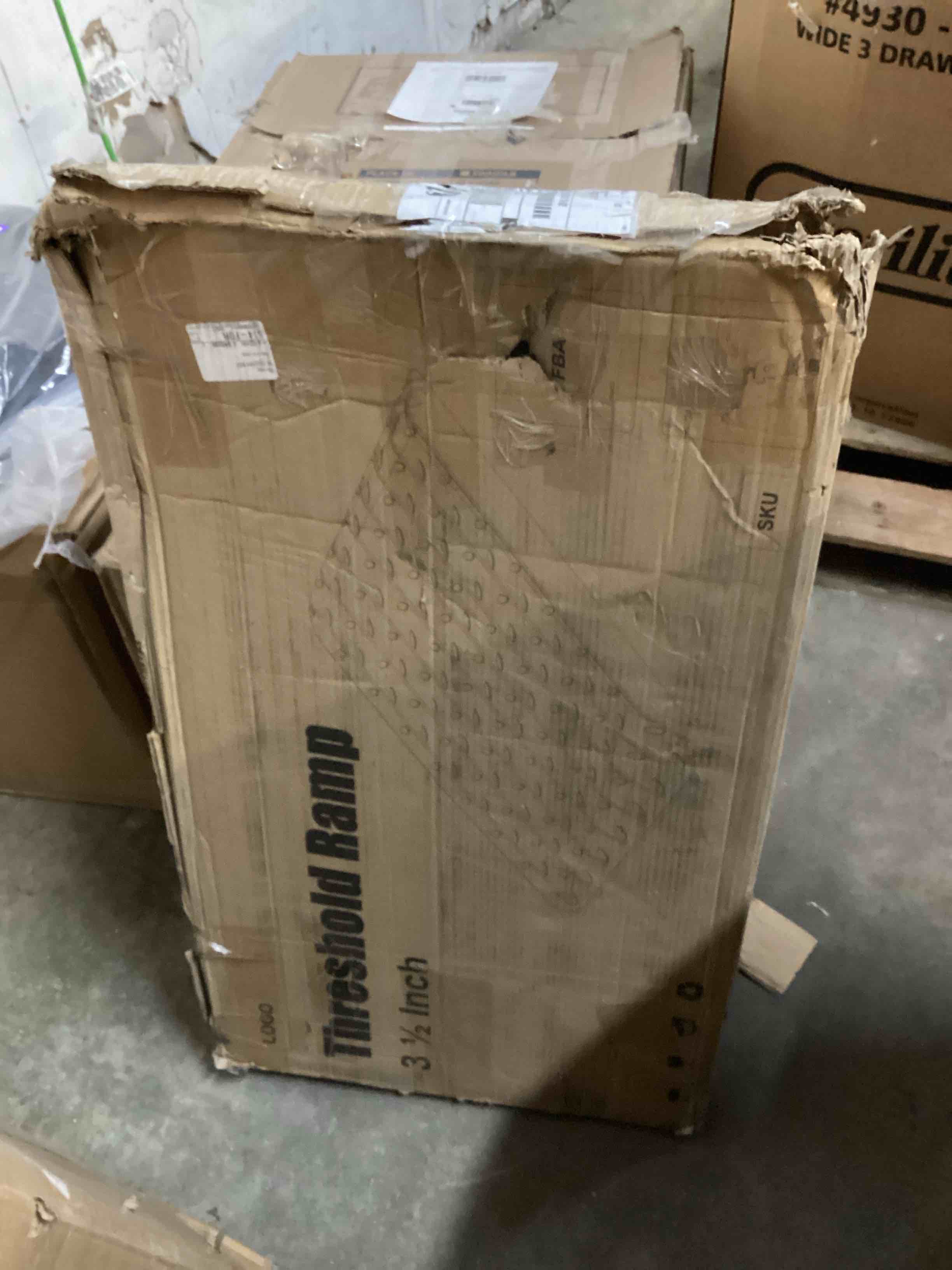 https://s3.amazonaws.com/lotting-images-prod/bidfta/PPE0462711_1747849589466.jpeg