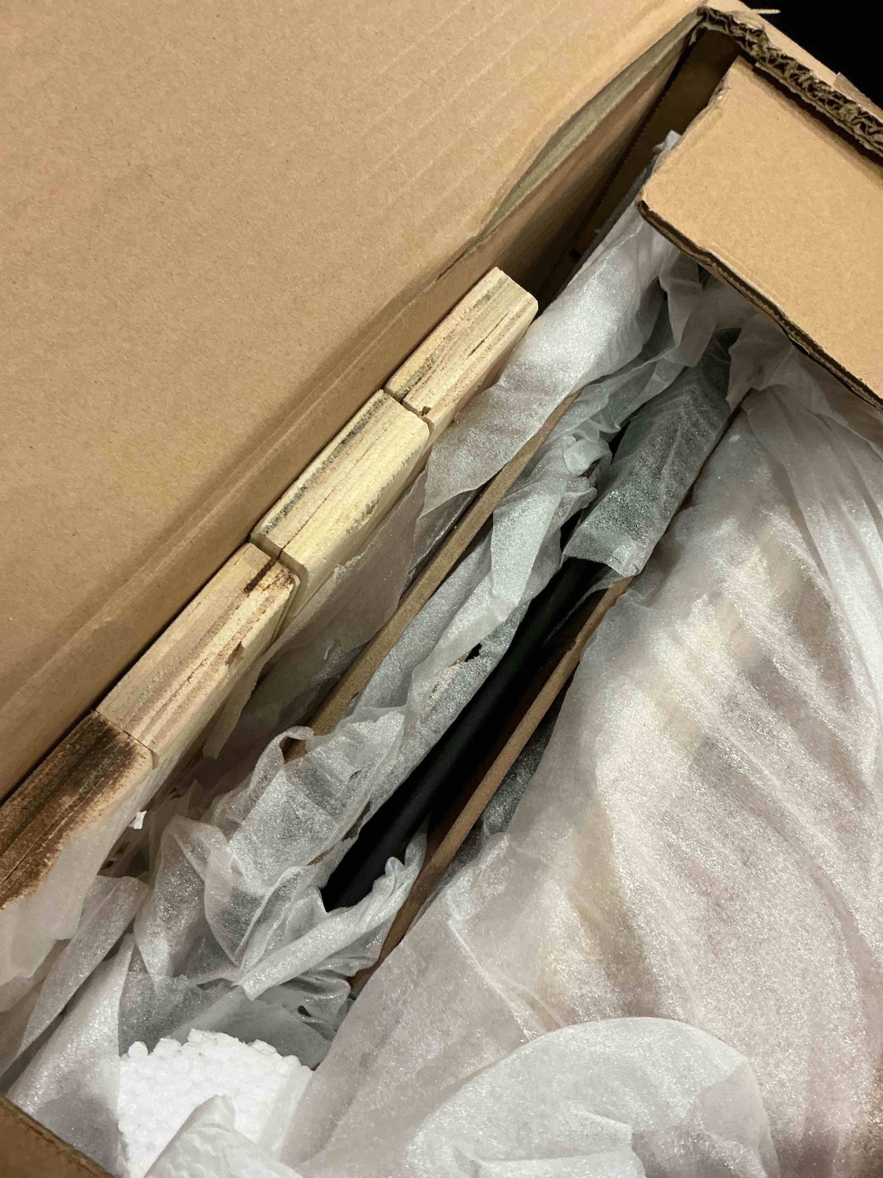 https://s3.amazonaws.com/lotting-images-prod/bidfta/PPE0466729_1733869868427.jpeg