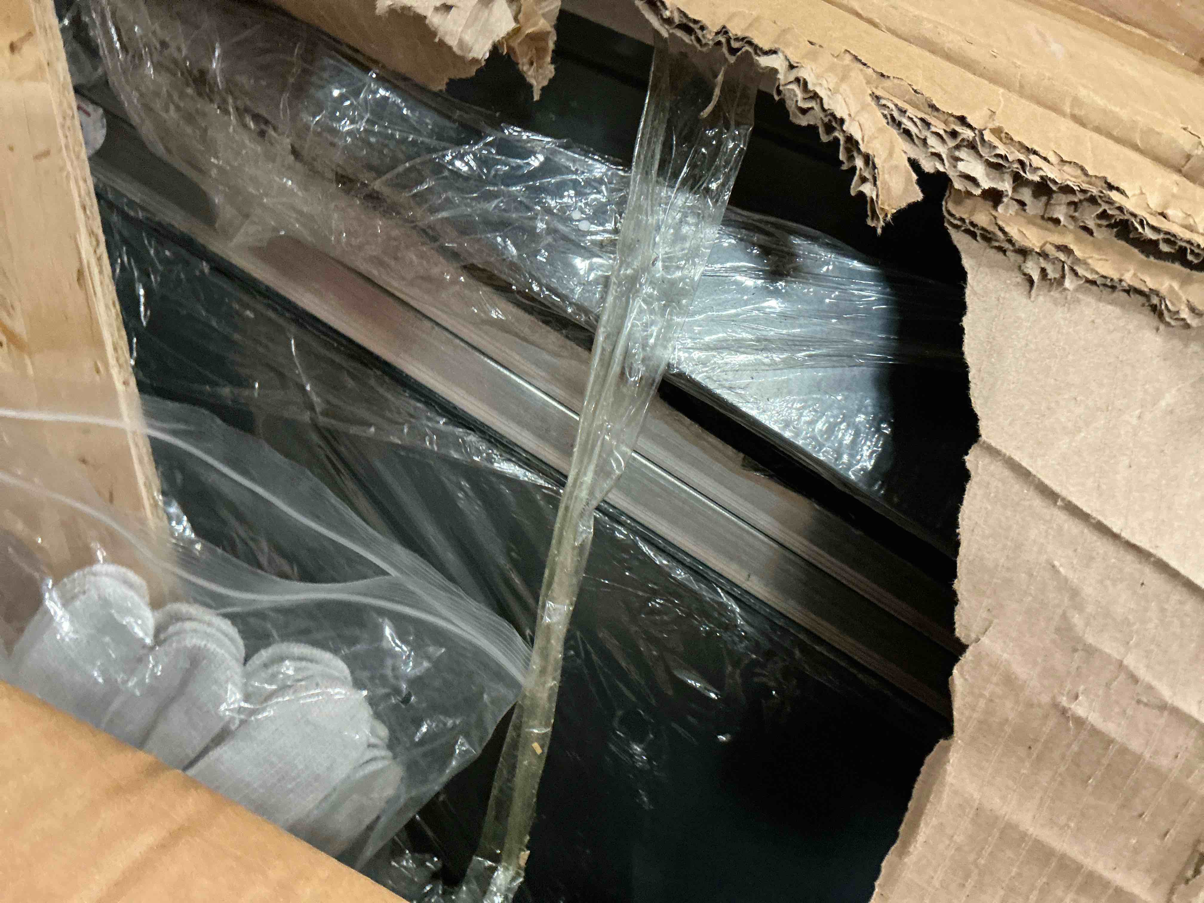 https://s3.amazonaws.com/lotting-images-prod/bidfta/PPE0466853_1733844513534.jpeg