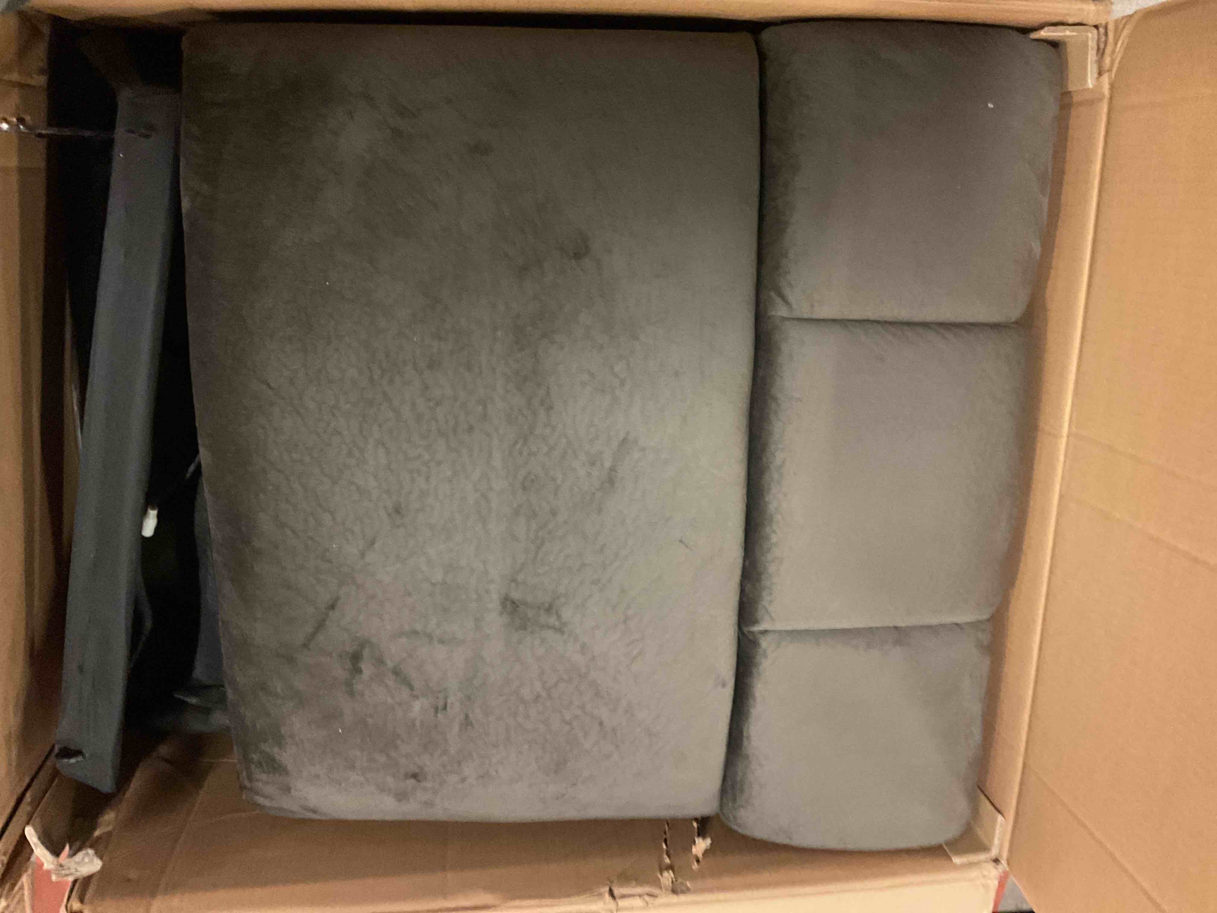 https://s3.amazonaws.com/lotting-images-prod/bidfta/PPE0468278_1738774191548.jpeg