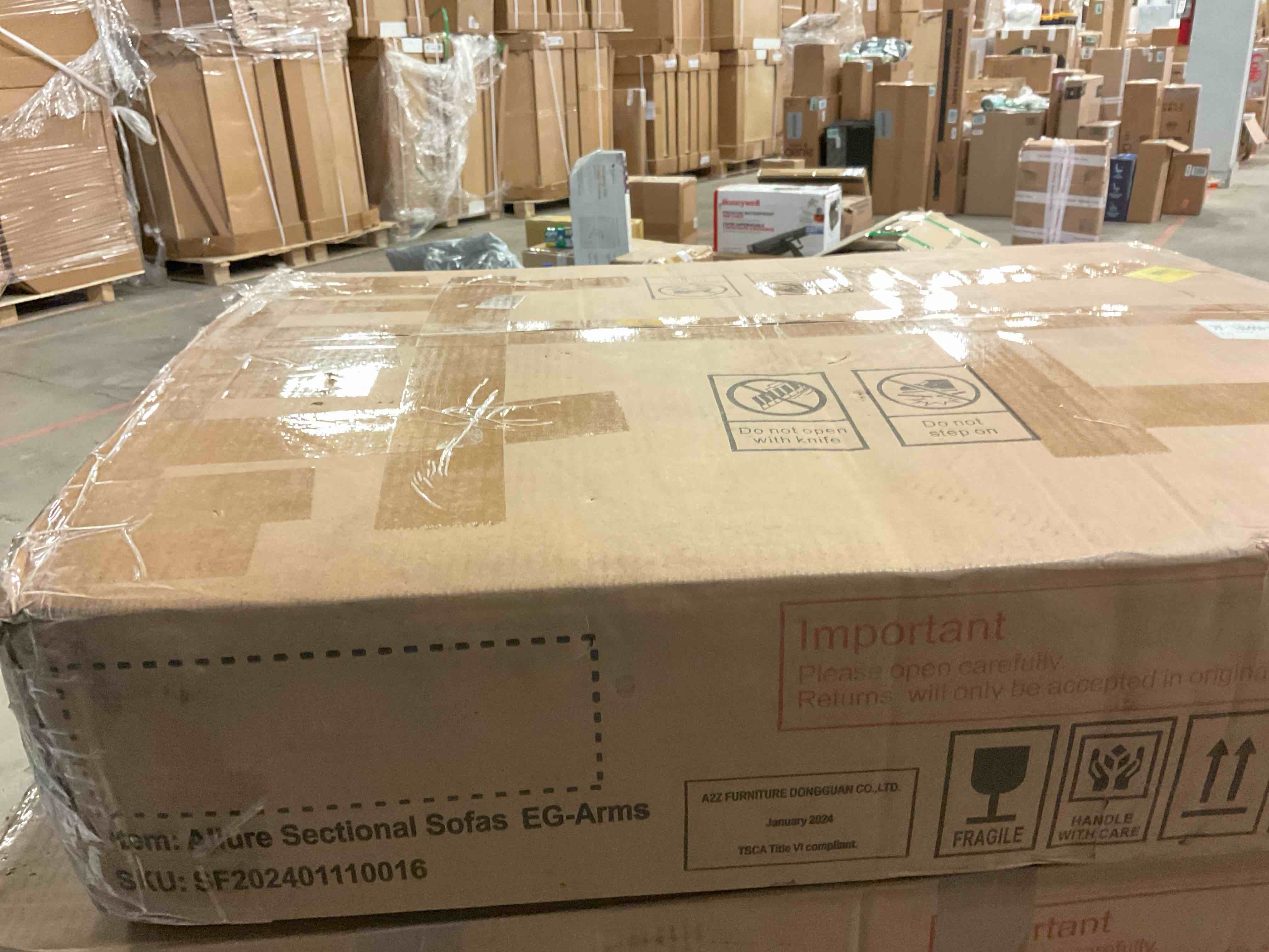 https://s3.amazonaws.com/lotting-images-prod/bidfta/PPE0468284_1738772075665.jpeg