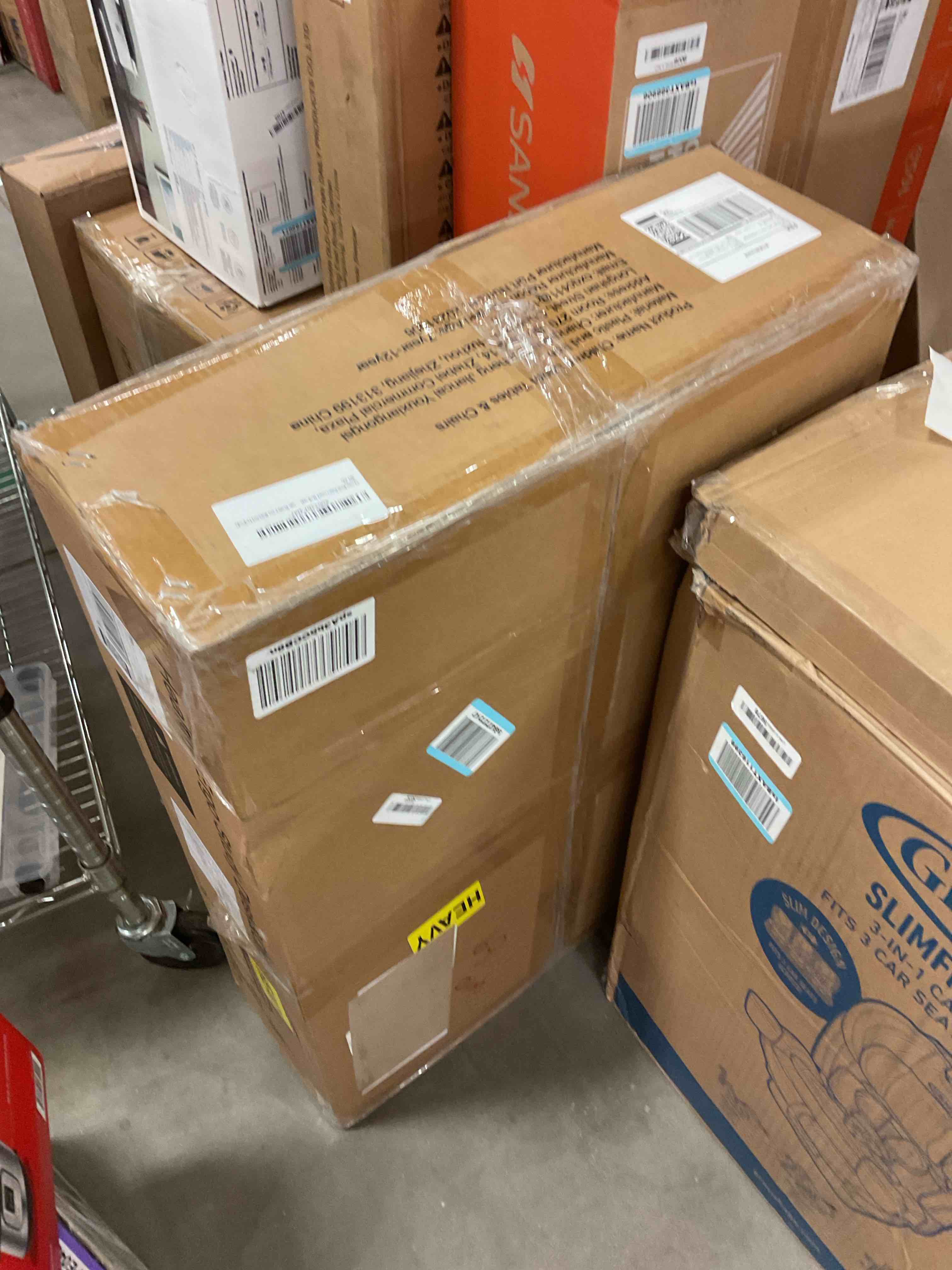 https://s3.amazonaws.com/lotting-images-prod/bidfta/PPE0468353_1738701140139.jpeg