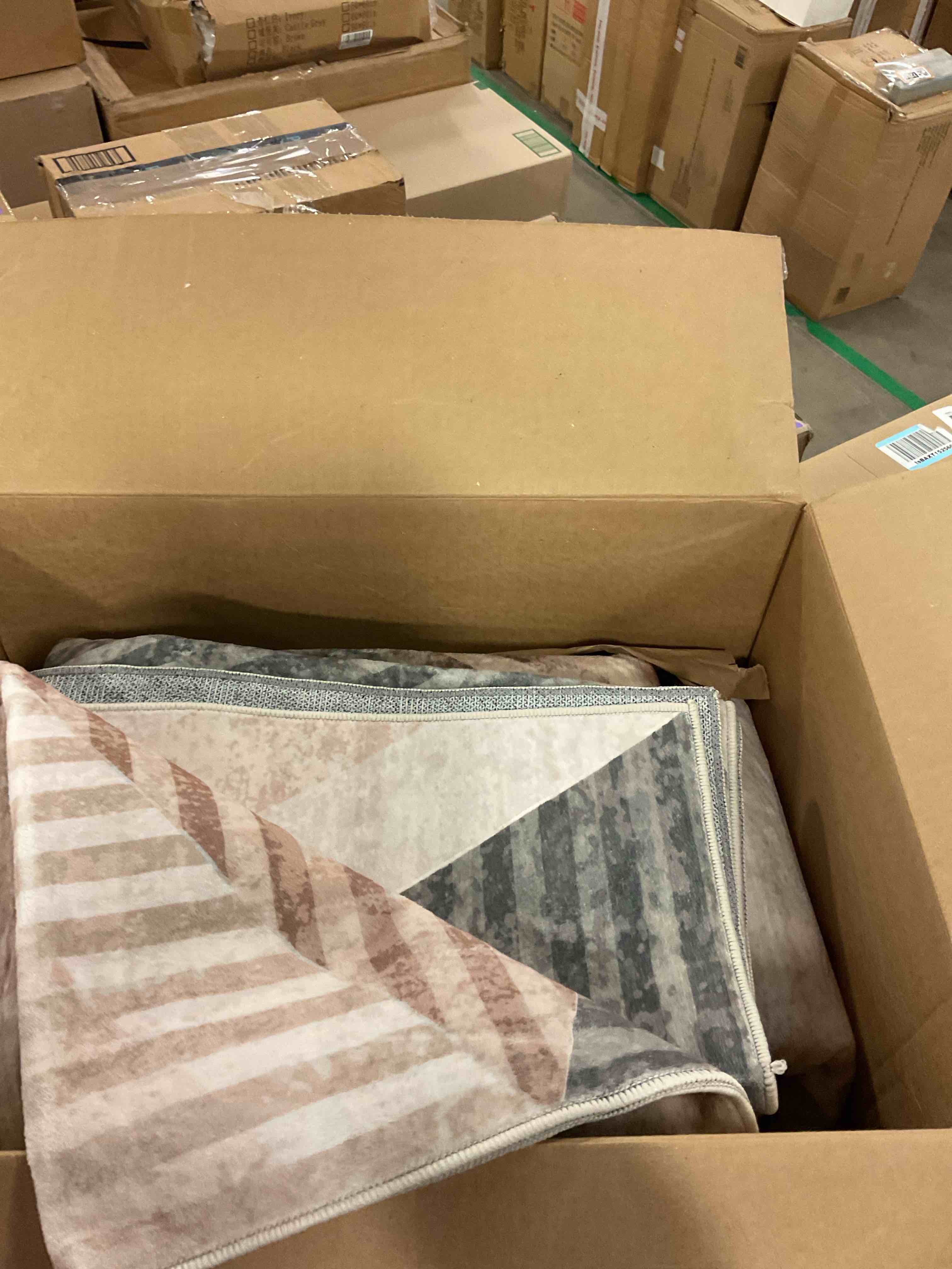 https://s3.amazonaws.com/lotting-images-prod/bidfta/PPE0468459_1738682174301.jpeg