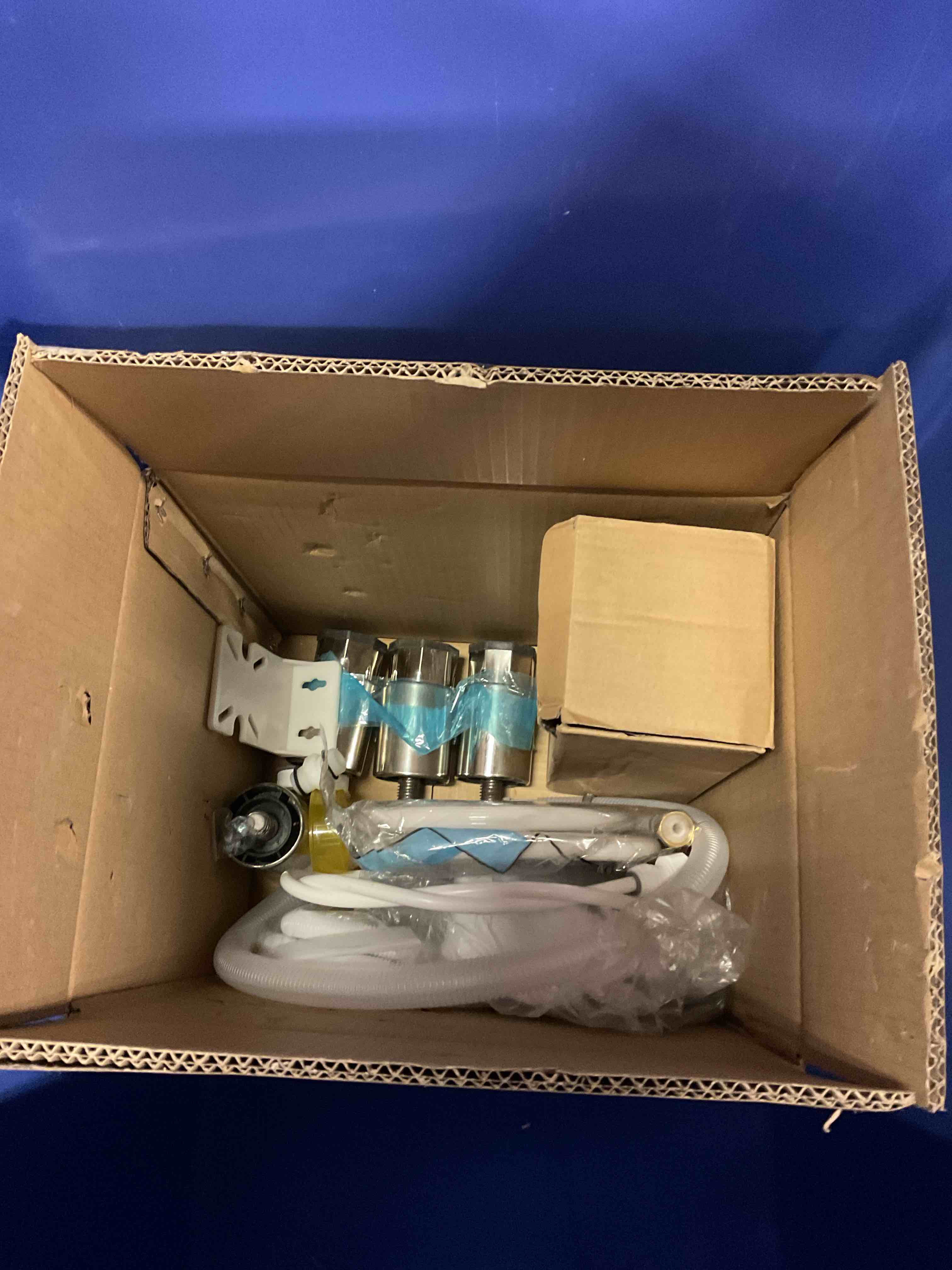 https://s3.amazonaws.com/lotting-images-prod/bidfta/PPE0468816_1738016714413.jpeg