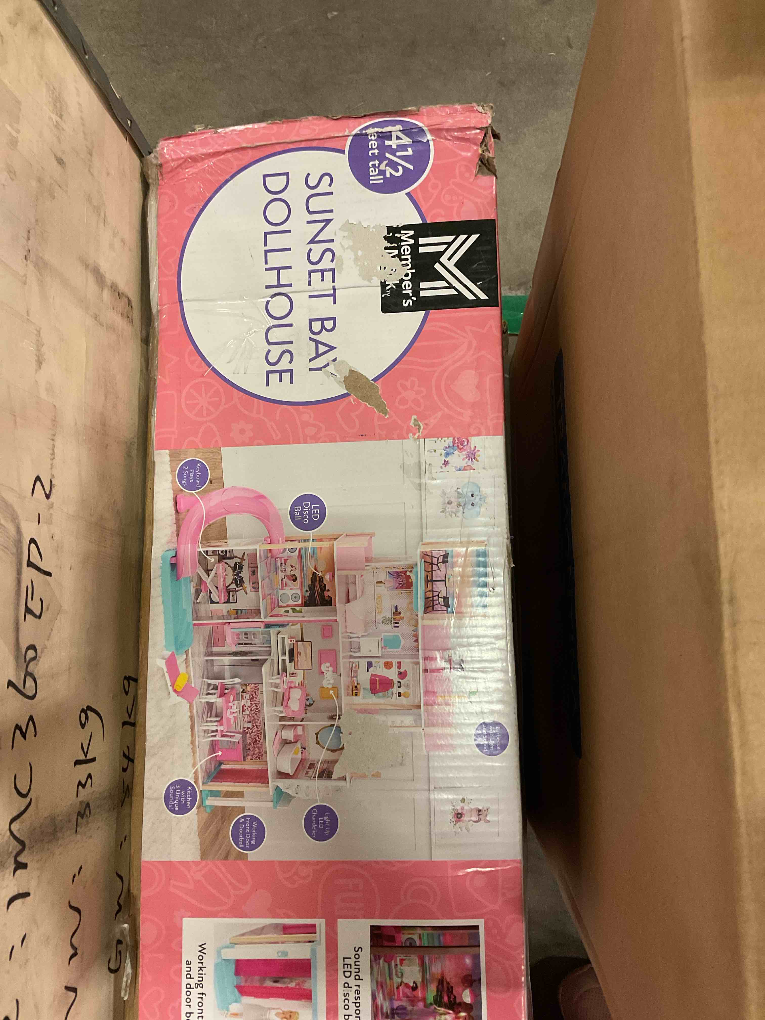 https://s3.amazonaws.com/lotting-images-prod/bidfta/PPE0468818_1738016137526.jpeg