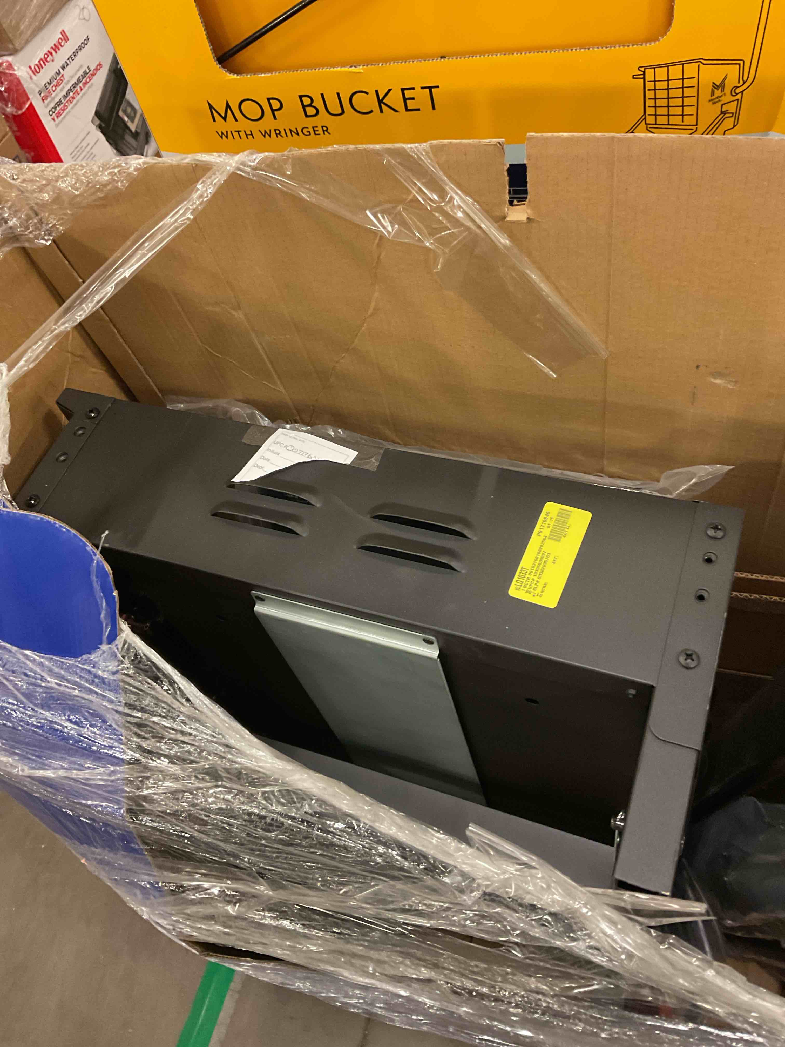 https://s3.amazonaws.com/lotting-images-prod/bidfta/PPE0468873_1737995596289.jpeg