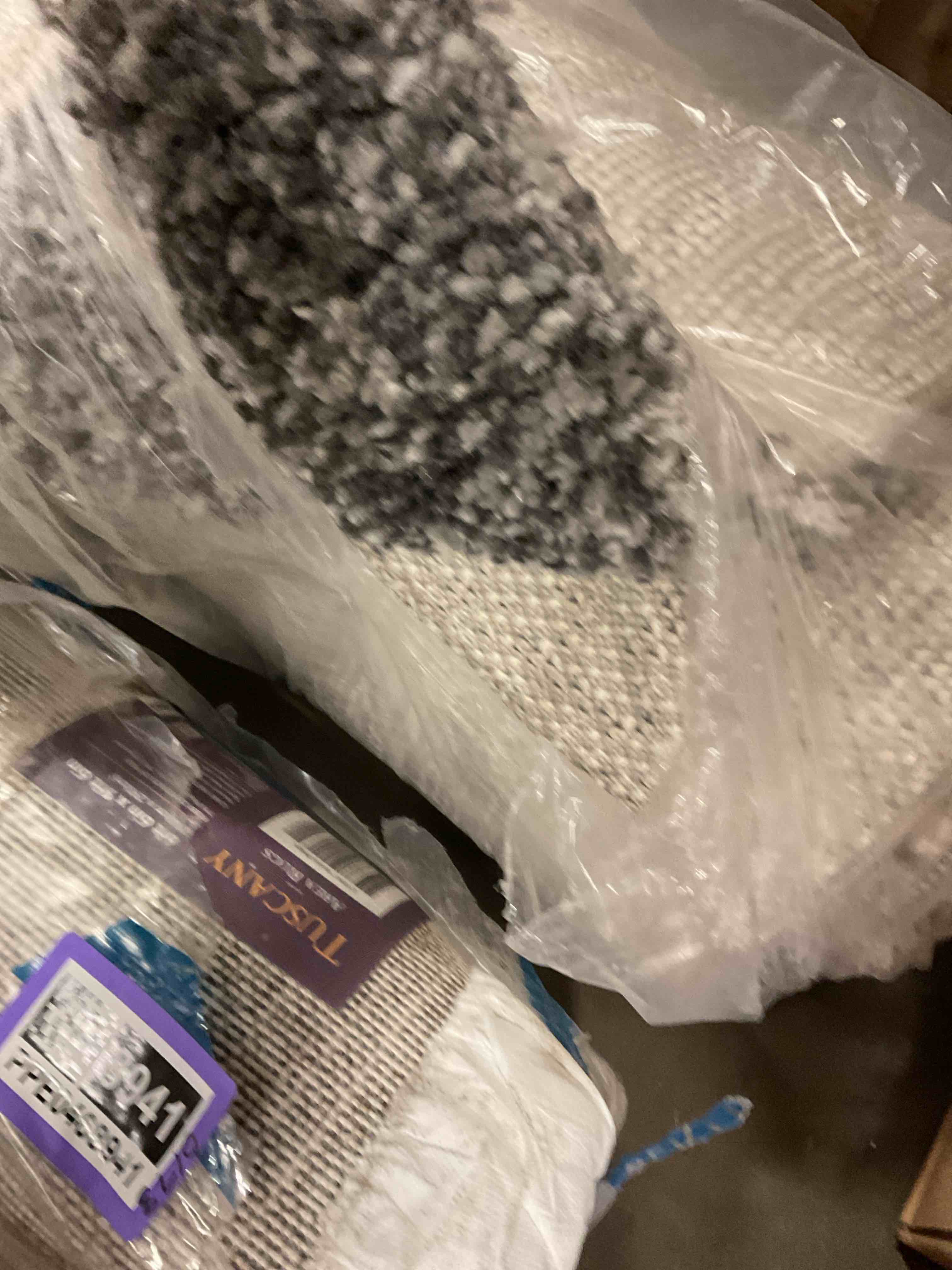 https://s3.amazonaws.com/lotting-images-prod/bidfta/PPE0468940_1737744523047.jpeg