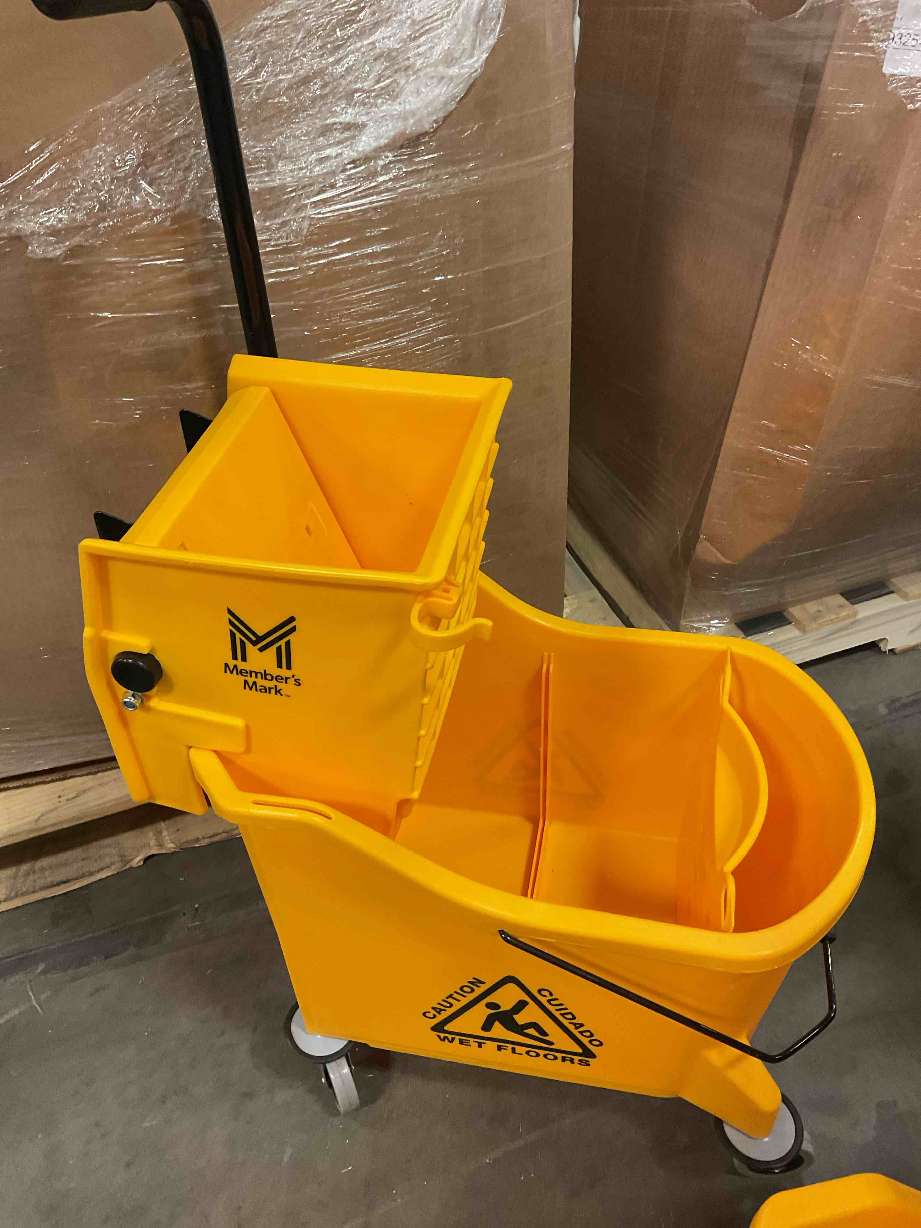 https://s3.amazonaws.com/lotting-images-prod/bidfta/PPE0468983_1737731621543.jpeg