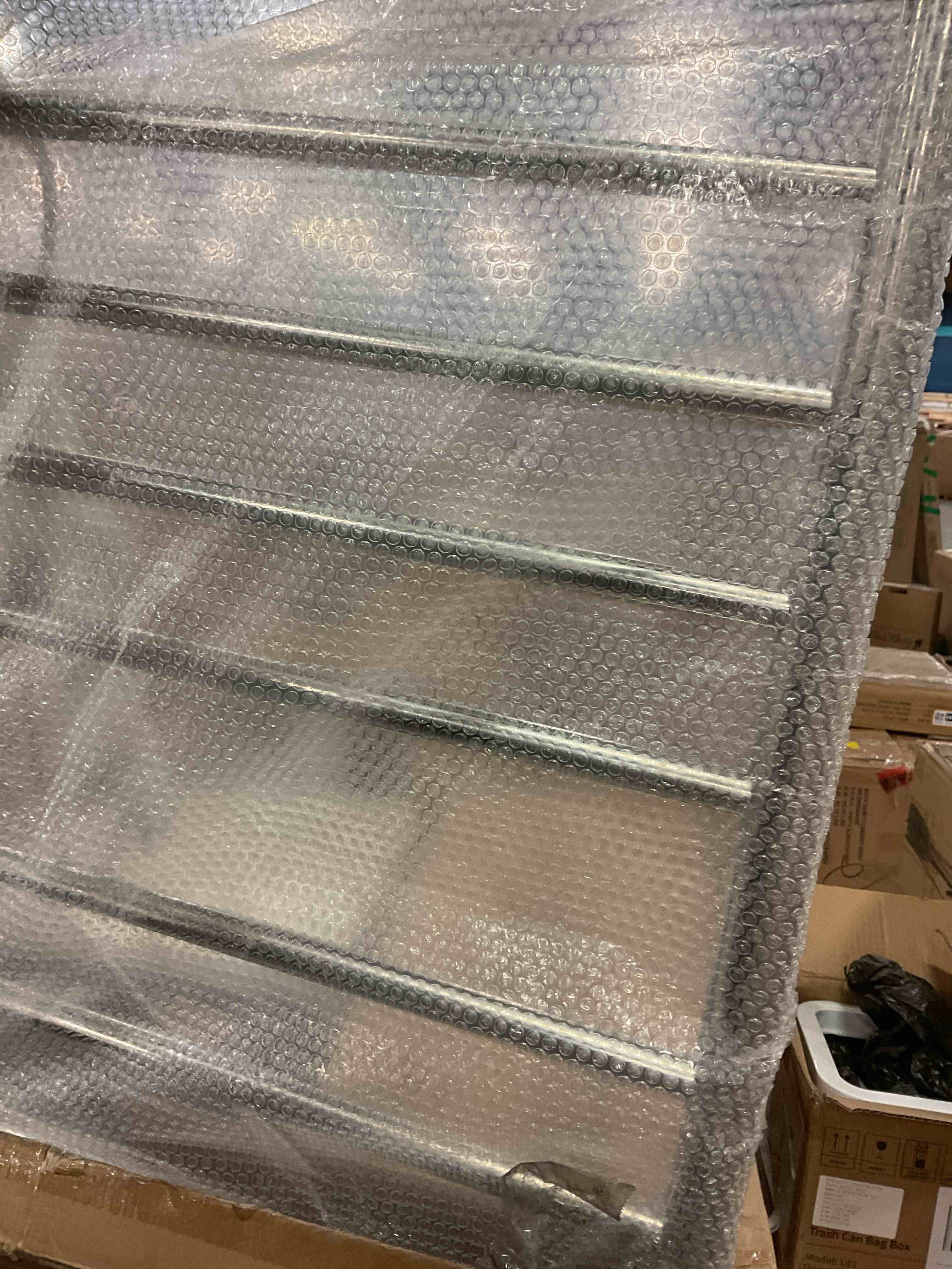 https://s3.amazonaws.com/lotting-images-prod/bidfta/PPE0469268_1736952815308.jpeg