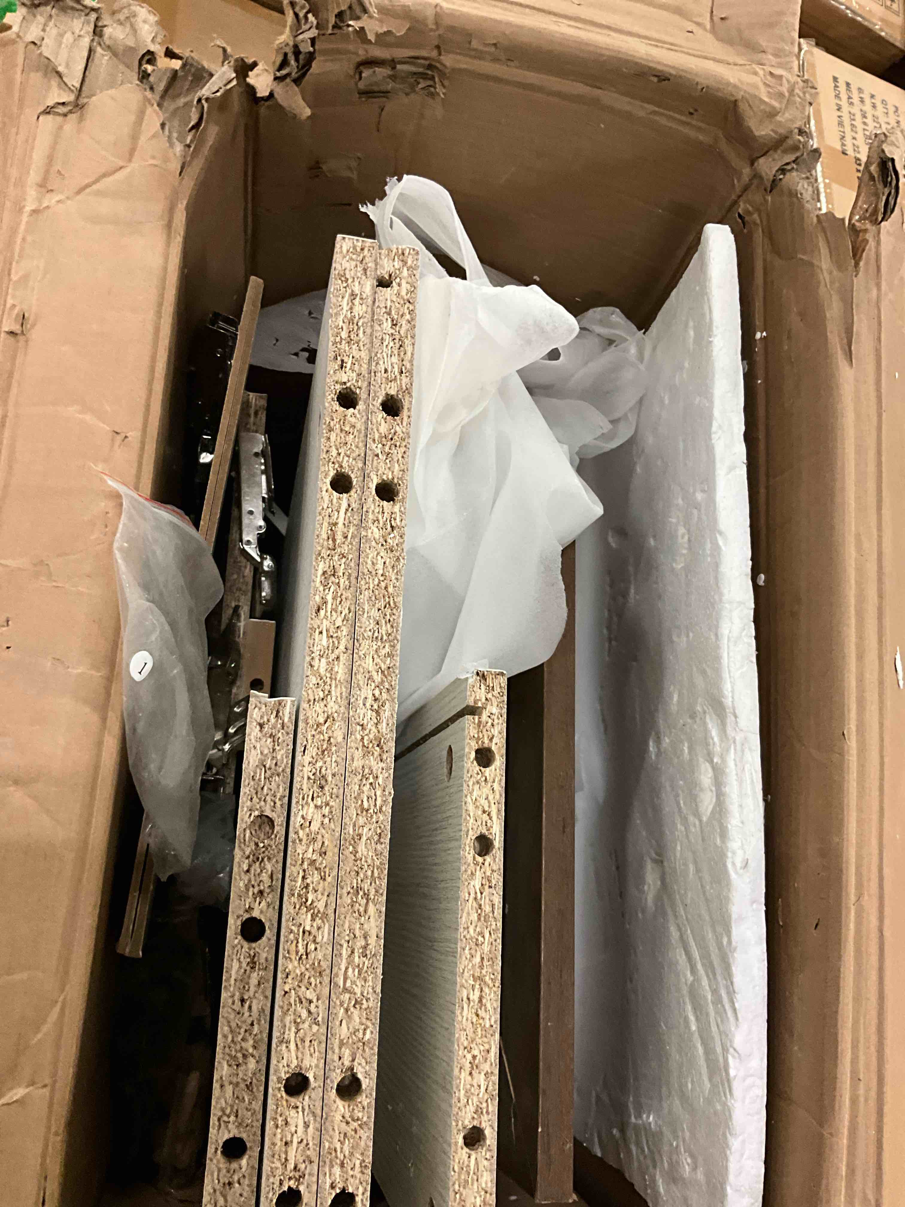 https://s3.amazonaws.com/lotting-images-prod/bidfta/PPE0469407_1736432629327.jpeg