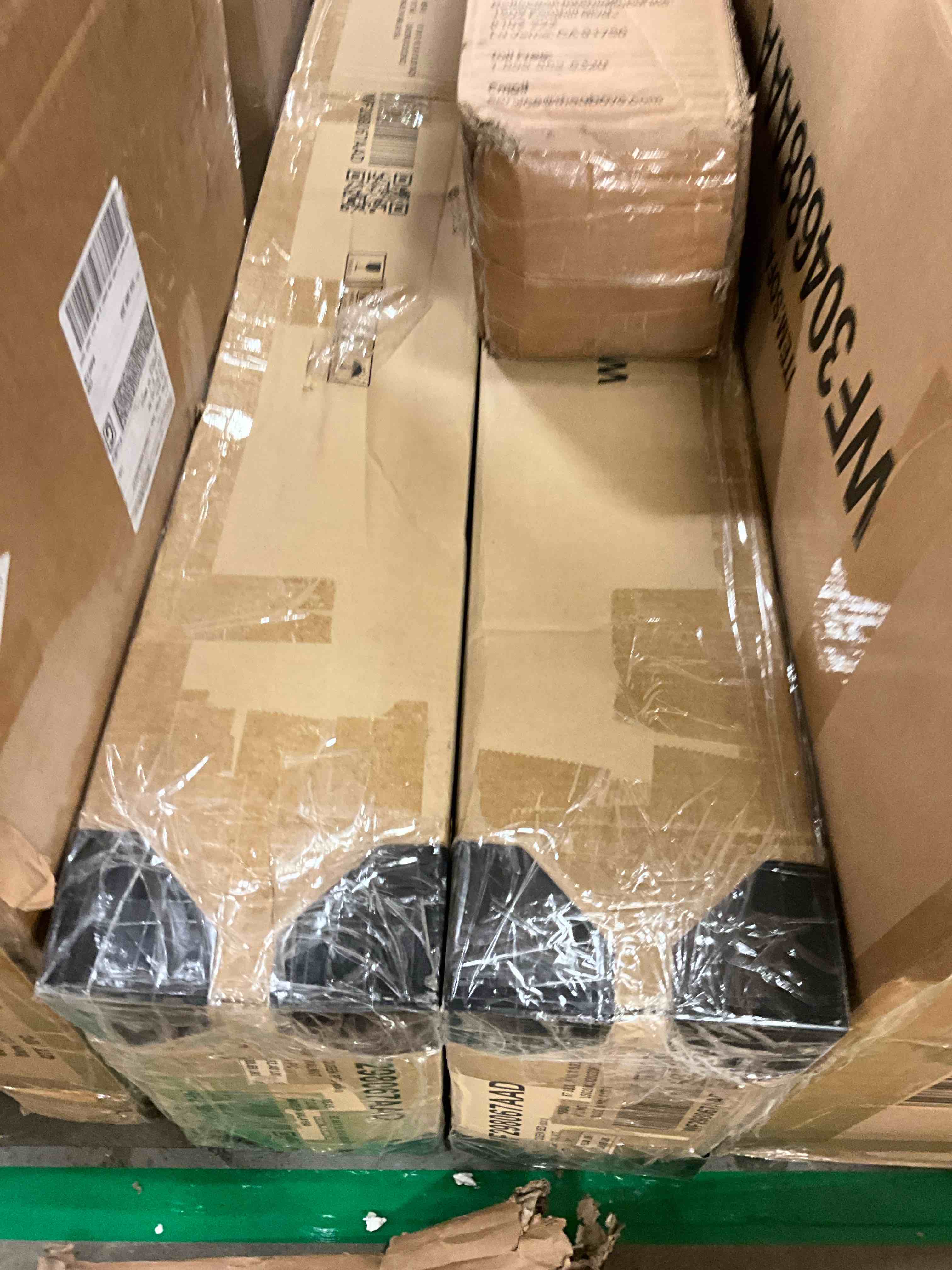 https://s3.amazonaws.com/lotting-images-prod/bidfta/PPE0469415_1736433942679.jpeg