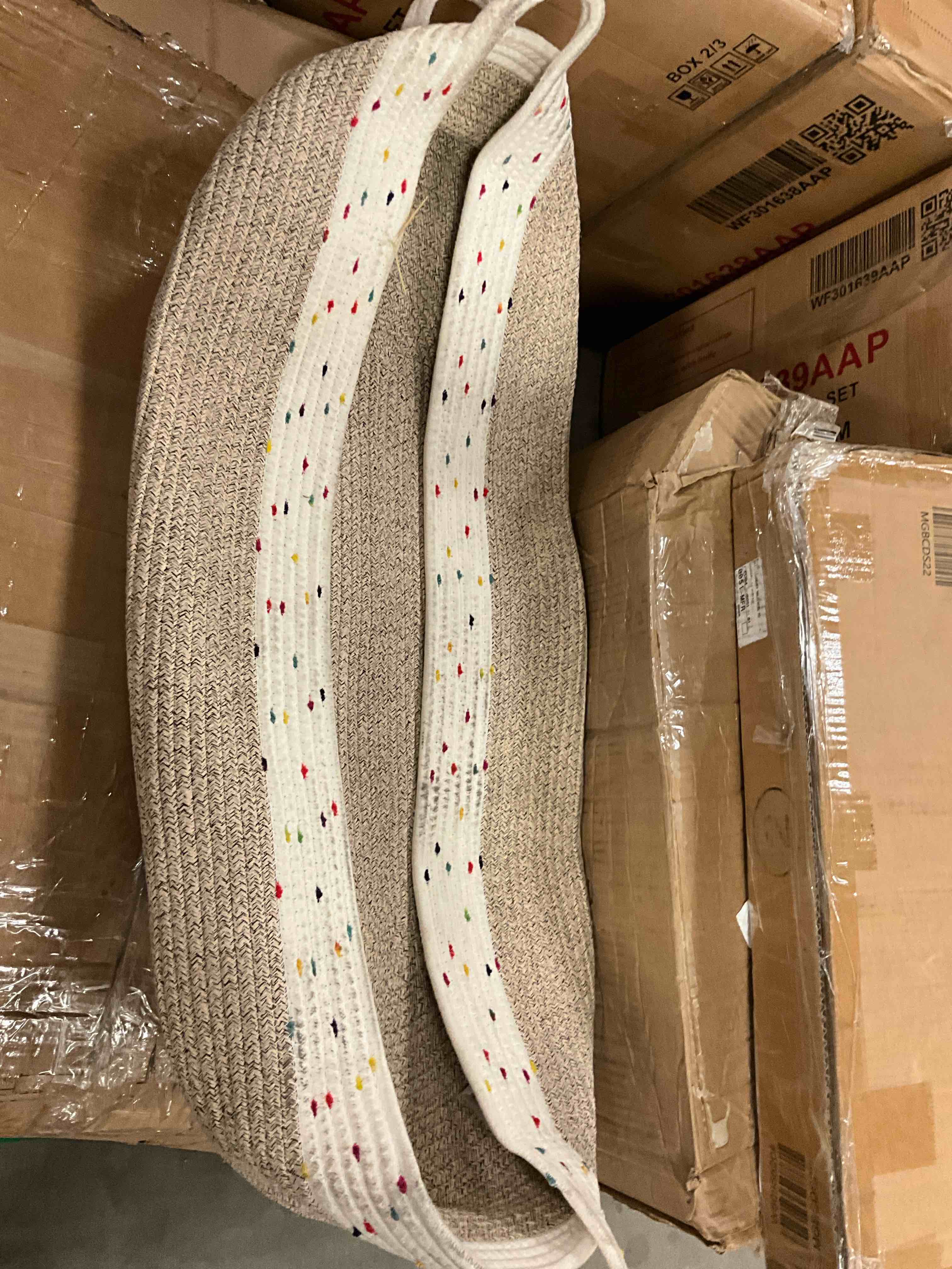 https://s3.amazonaws.com/lotting-images-prod/bidfta/PPE0469424_1736436075416.jpeg
