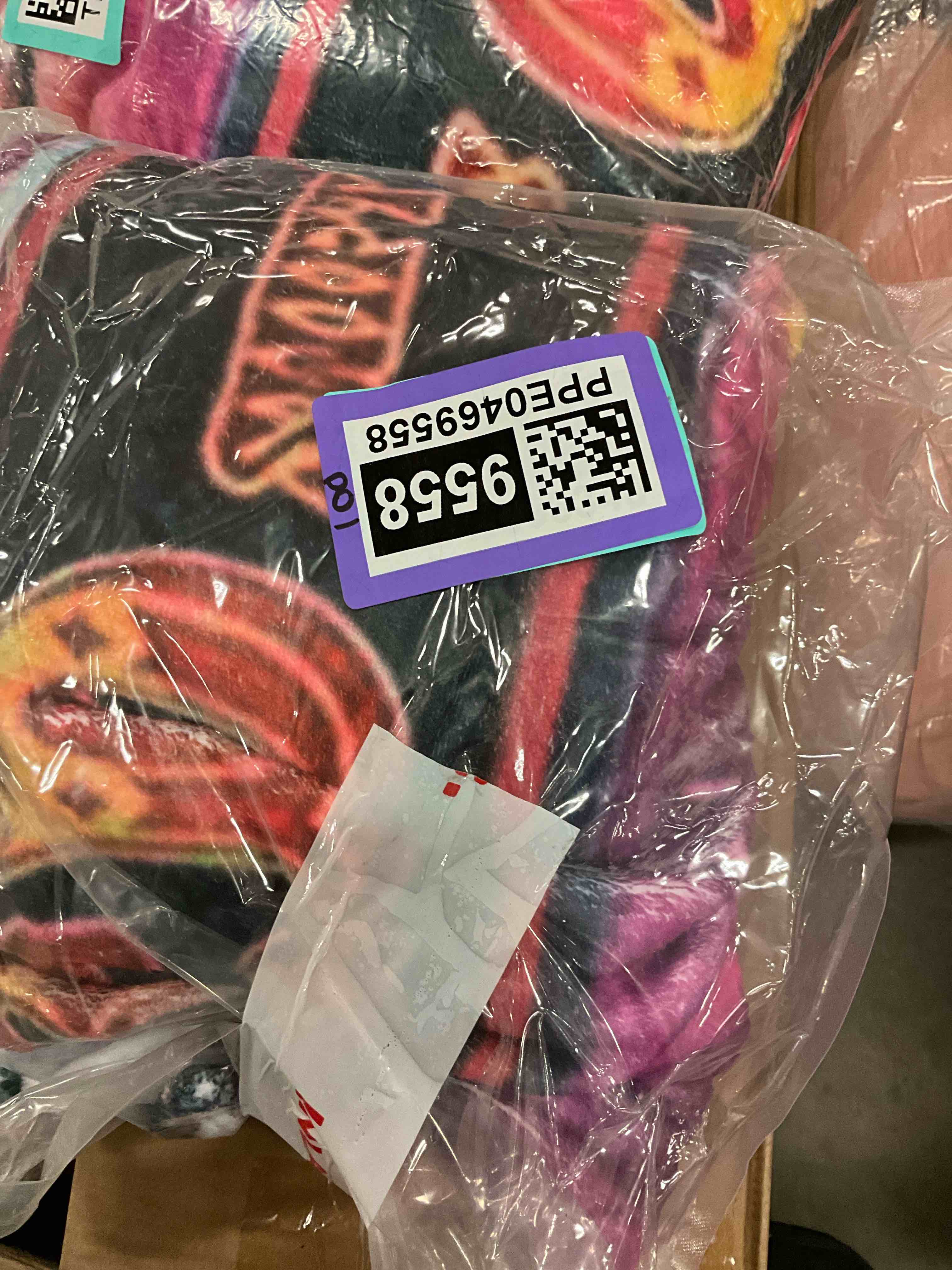 https://s3.amazonaws.com/lotting-images-prod/bidfta/PPE0469558_1736974276957.jpeg