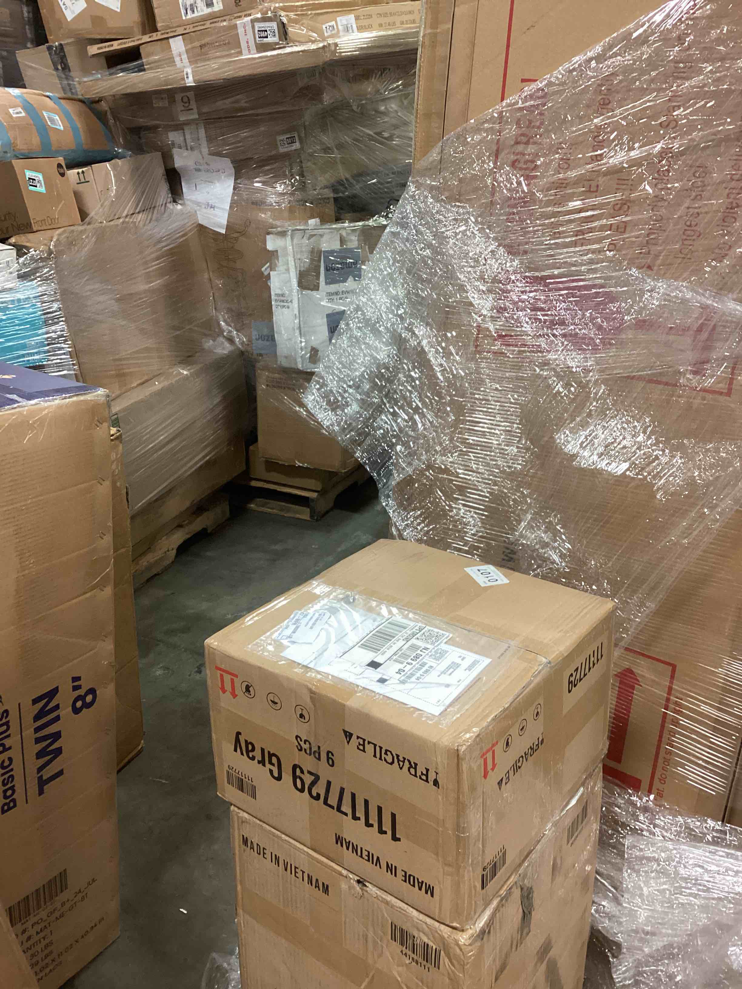 https://s3.amazonaws.com/lotting-images-prod/bidfta/PPE0473091_1734365807927.jpeg