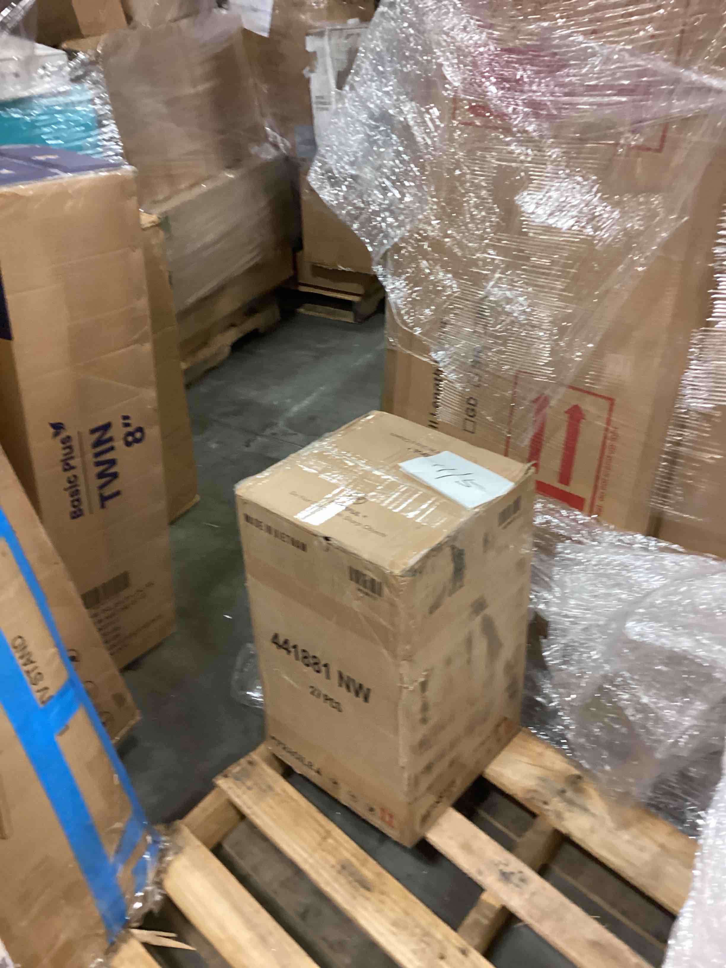 https://s3.amazonaws.com/lotting-images-prod/bidfta/PPE0473092_1734365880166.jpeg