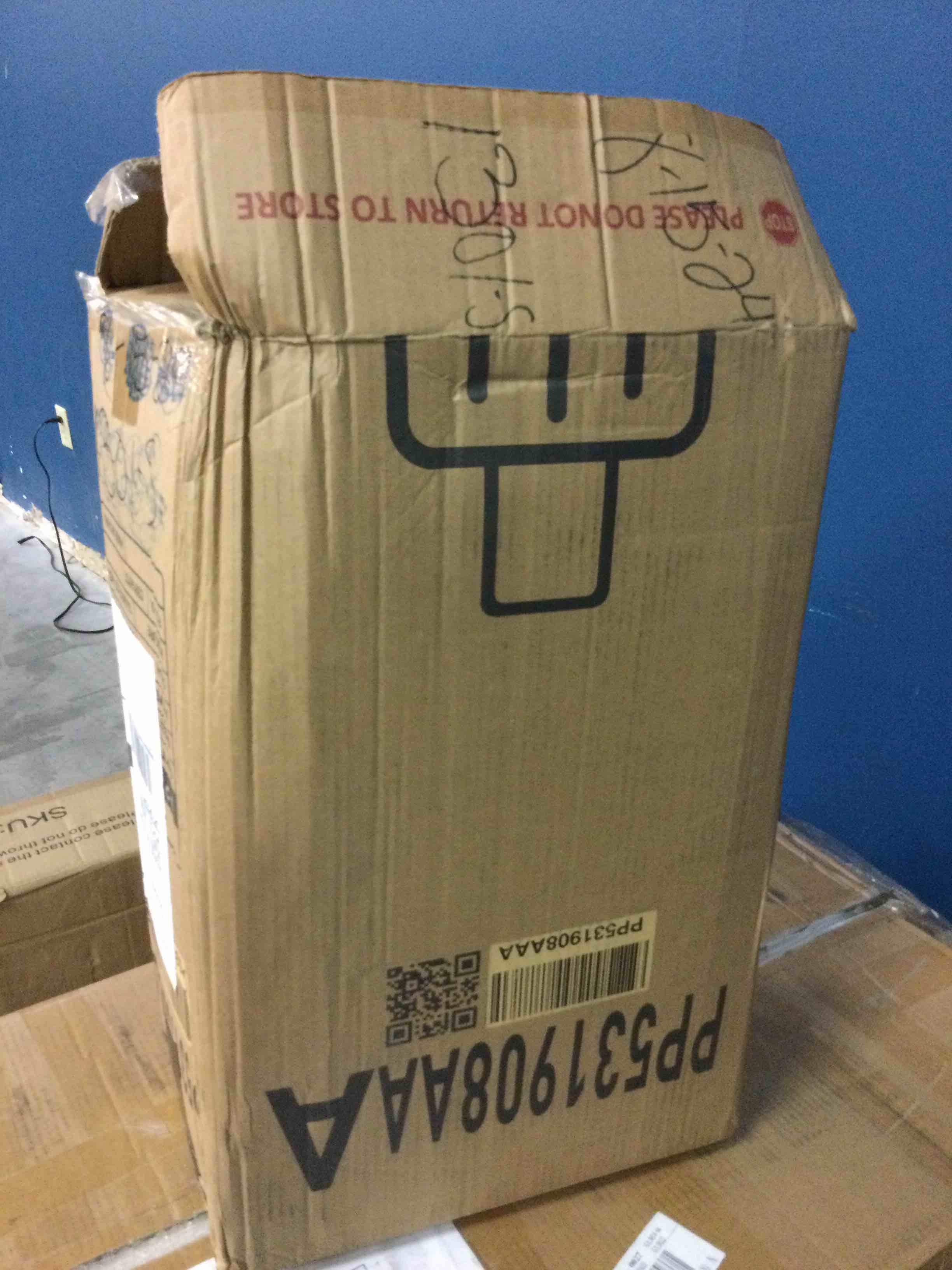 https://s3.amazonaws.com/lotting-images-prod/bidfta/PPE0473376_1733255301400.jpeg