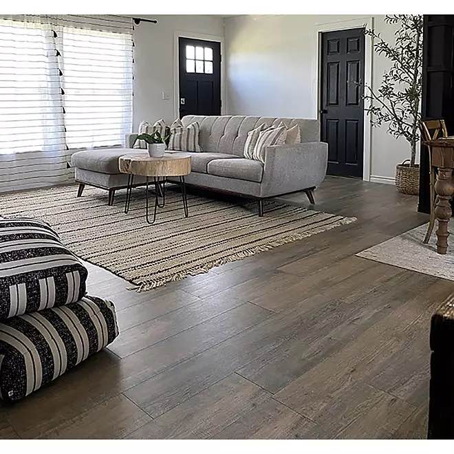 Select Surfaces Laminate And Vinyl Waterproof Flooring With Underlayment, Assorted Size And Colors, See Pics For Details, Bid Per Box
