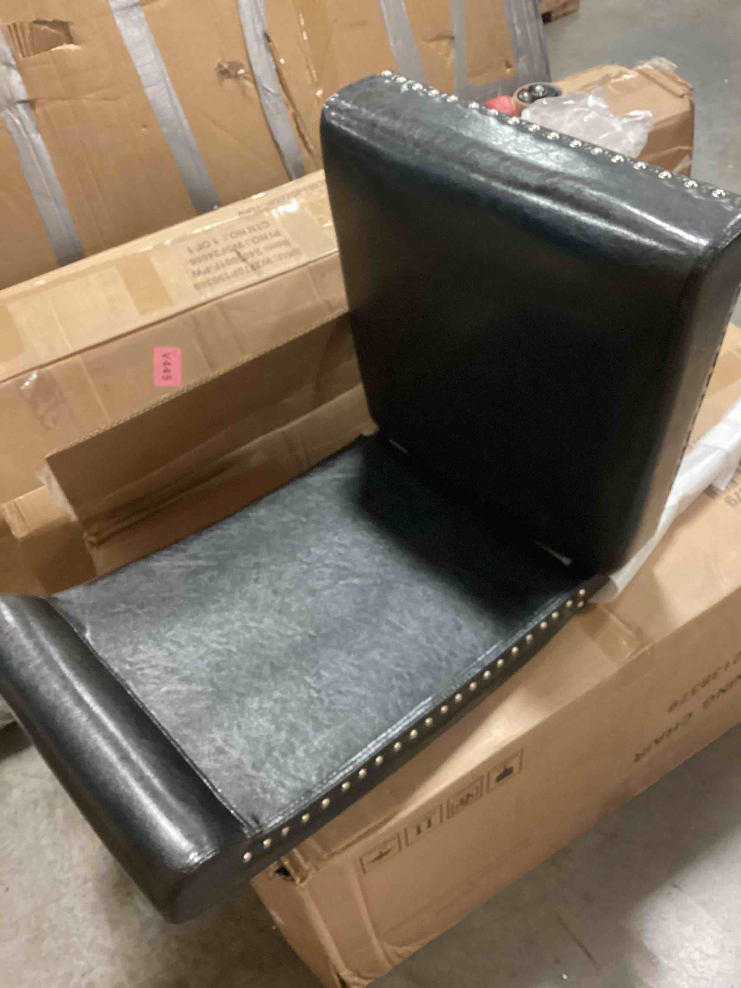 https://s3.amazonaws.com/lotting-images-prod/bidfta/PPE0475007_1729187330196.jpeg