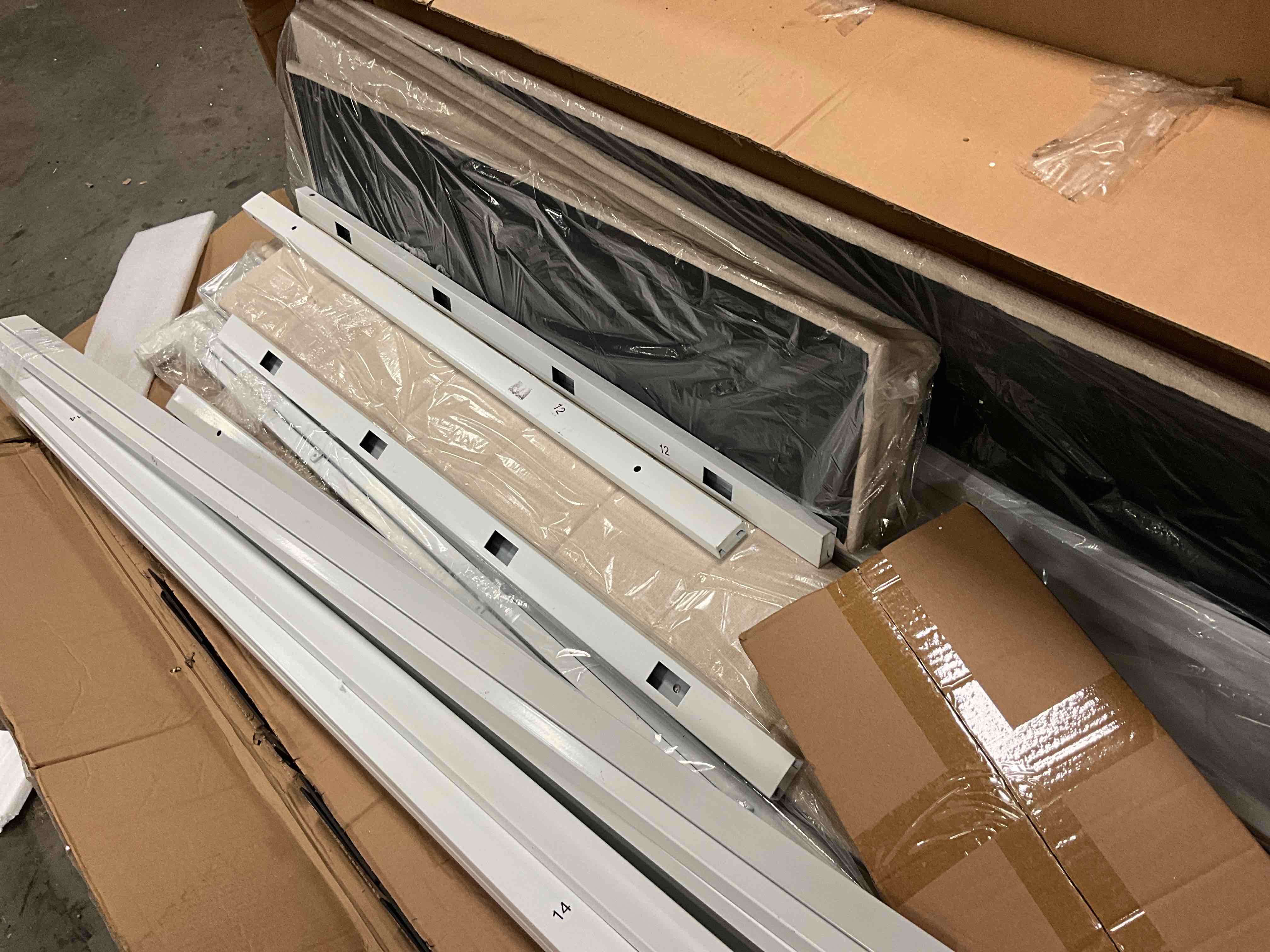 https://s3.amazonaws.com/lotting-images-prod/bidfta/PPE0475008_1729188188930.jpeg