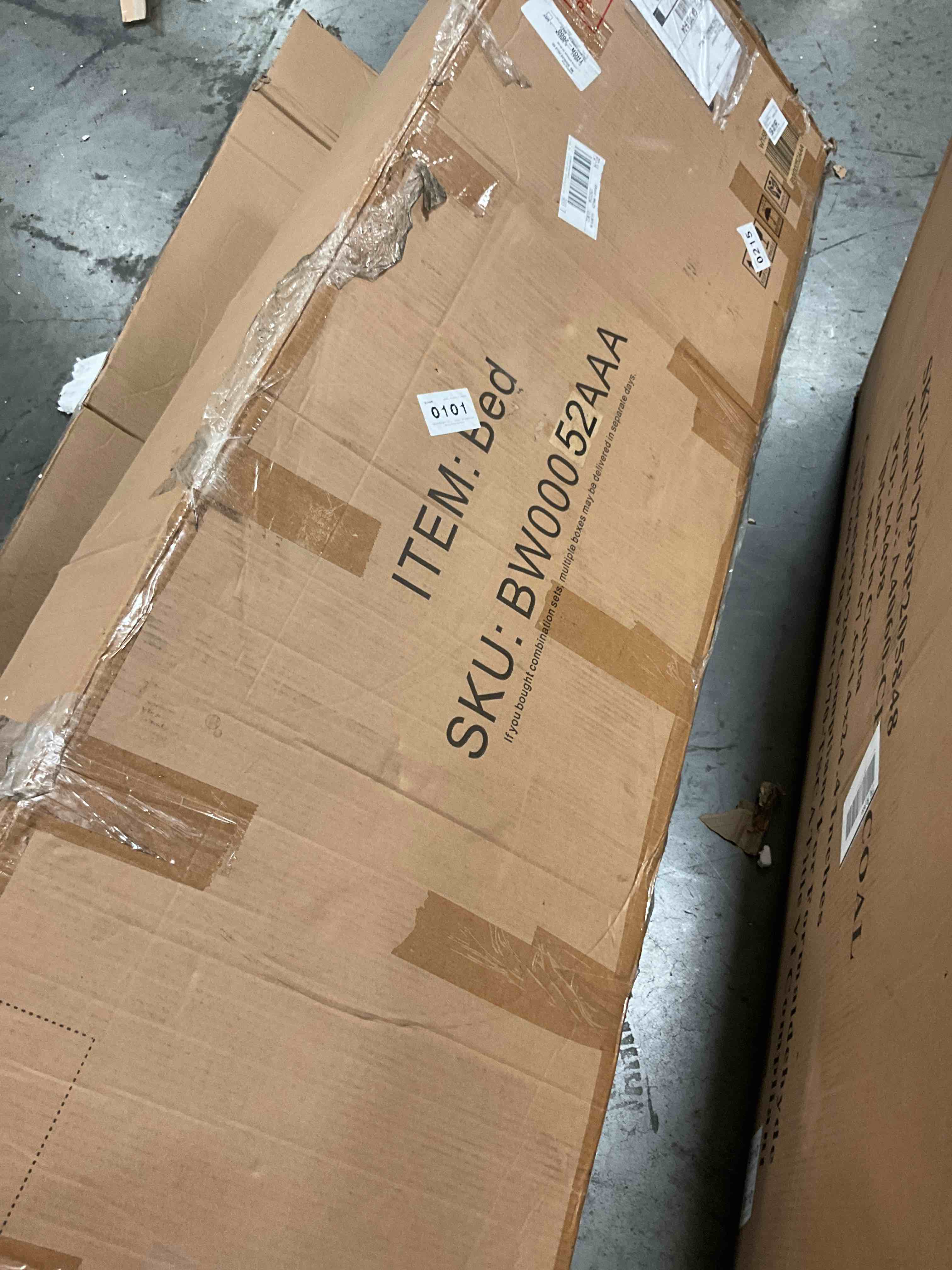 https://s3.amazonaws.com/lotting-images-prod/bidfta/PPE0475008_1729188230155.jpeg