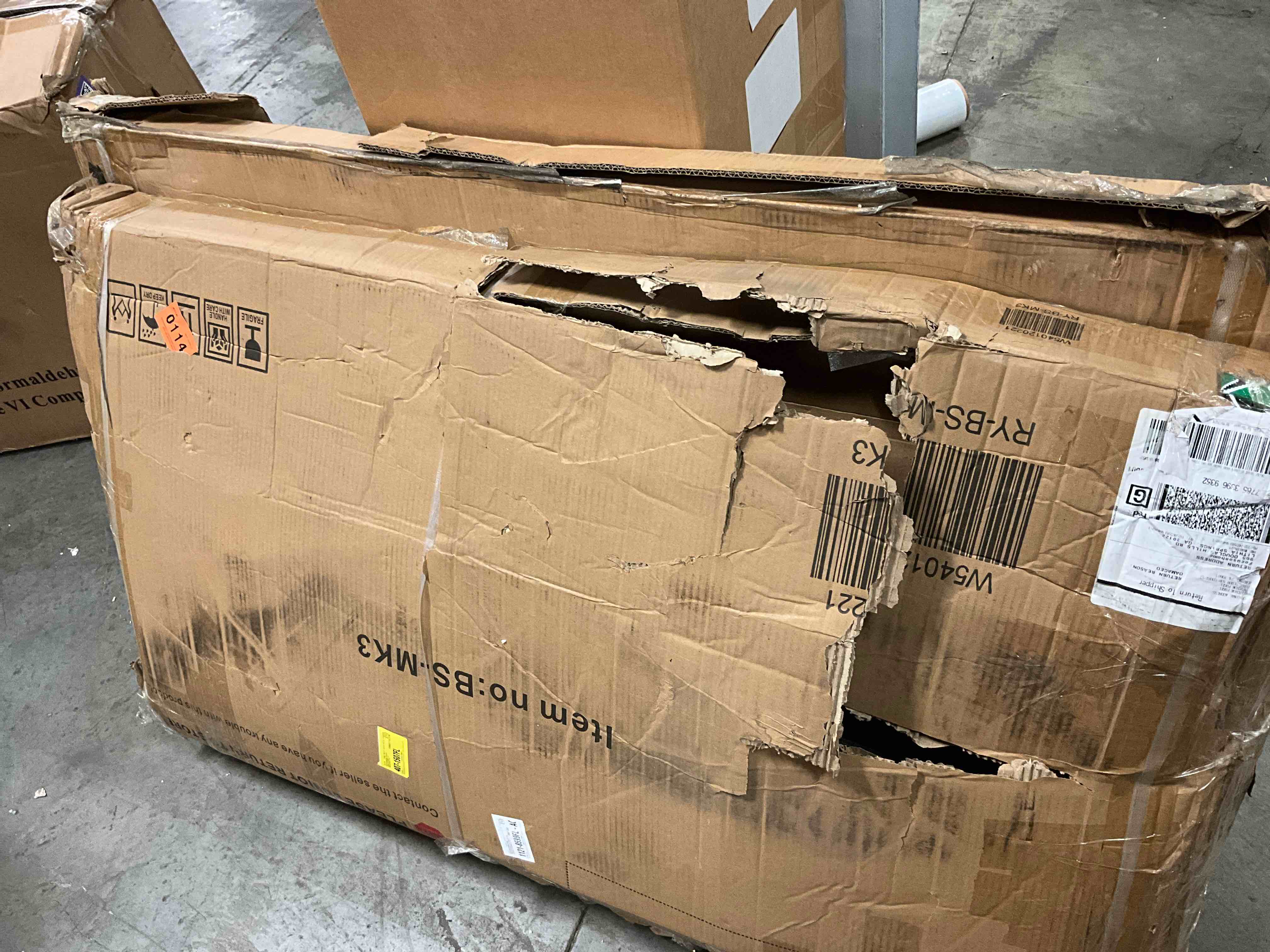 https://s3.amazonaws.com/lotting-images-prod/bidfta/PPE0475013_1729192096270.jpeg