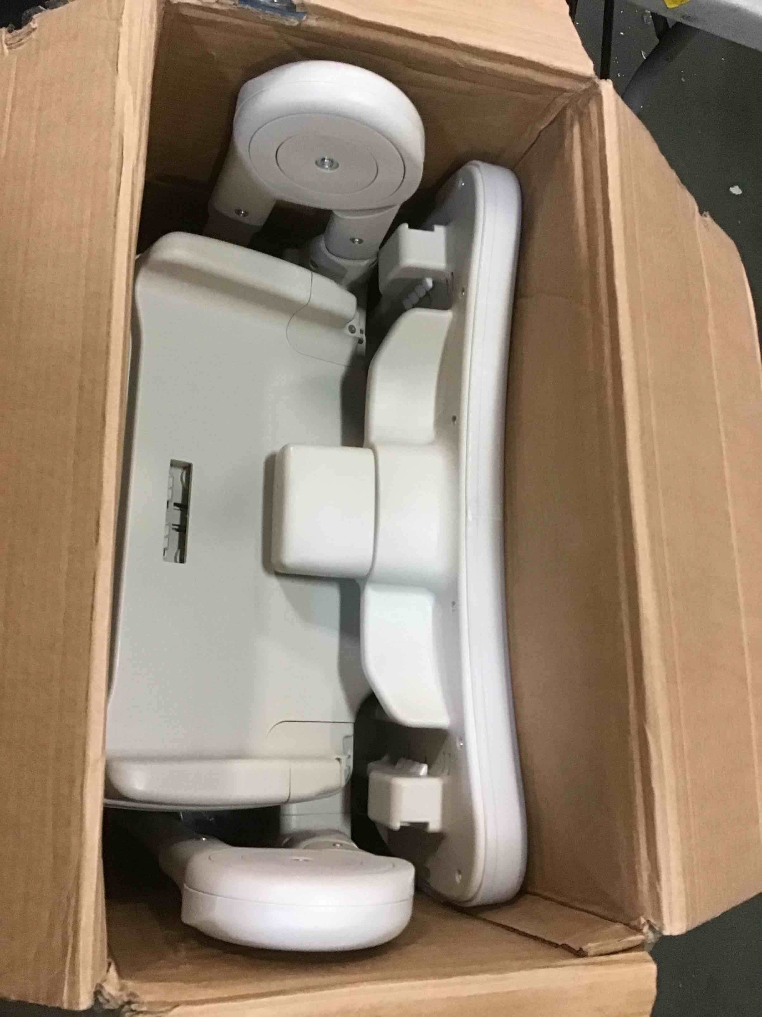 https://s3.amazonaws.com/lotting-images-prod/bidfta/PPE0476481_1731390344532.jpeg