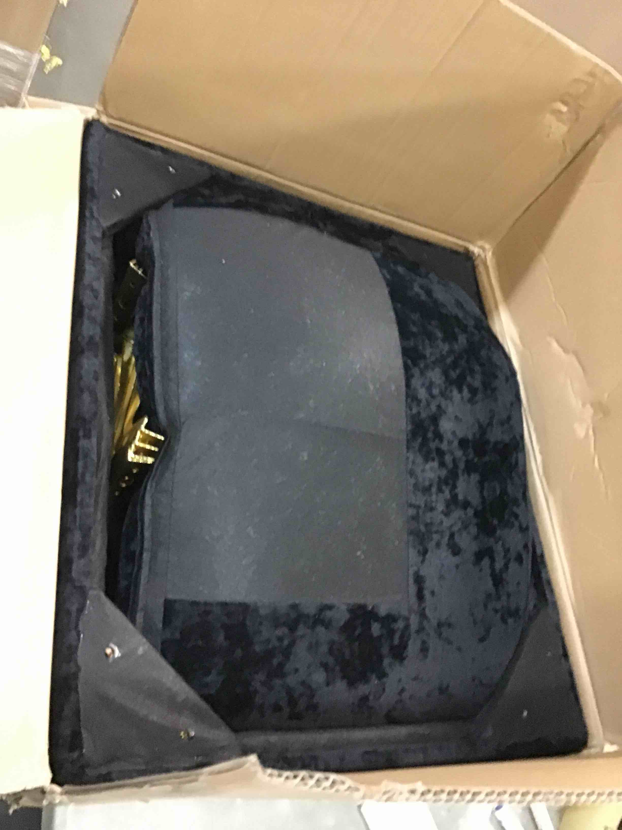 https://s3.amazonaws.com/lotting-images-prod/bidfta/PPE0477036_1730873697781.jpeg