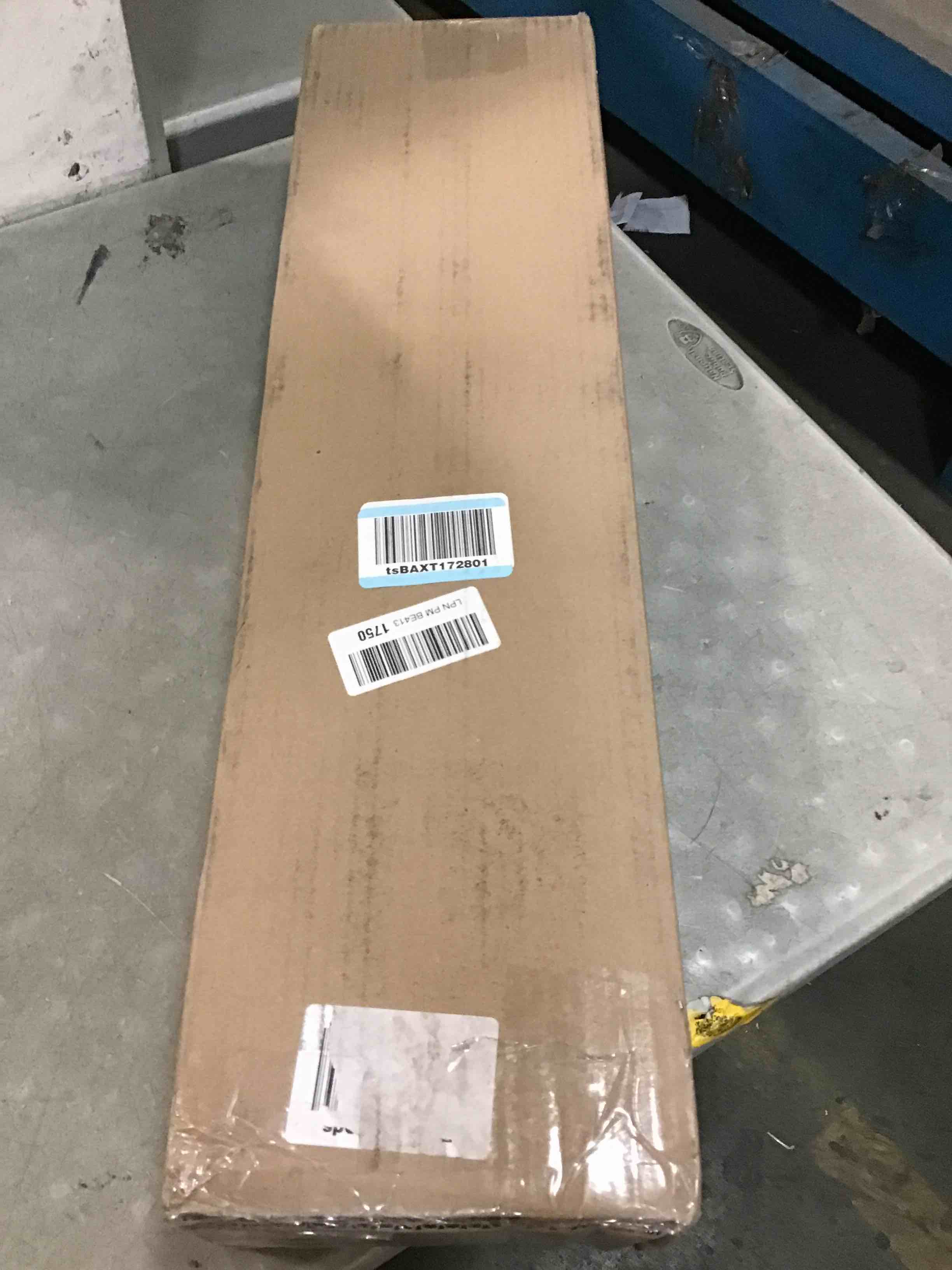 https://s3.amazonaws.com/lotting-images-prod/bidfta/PPE0477219_1730786629777.jpeg