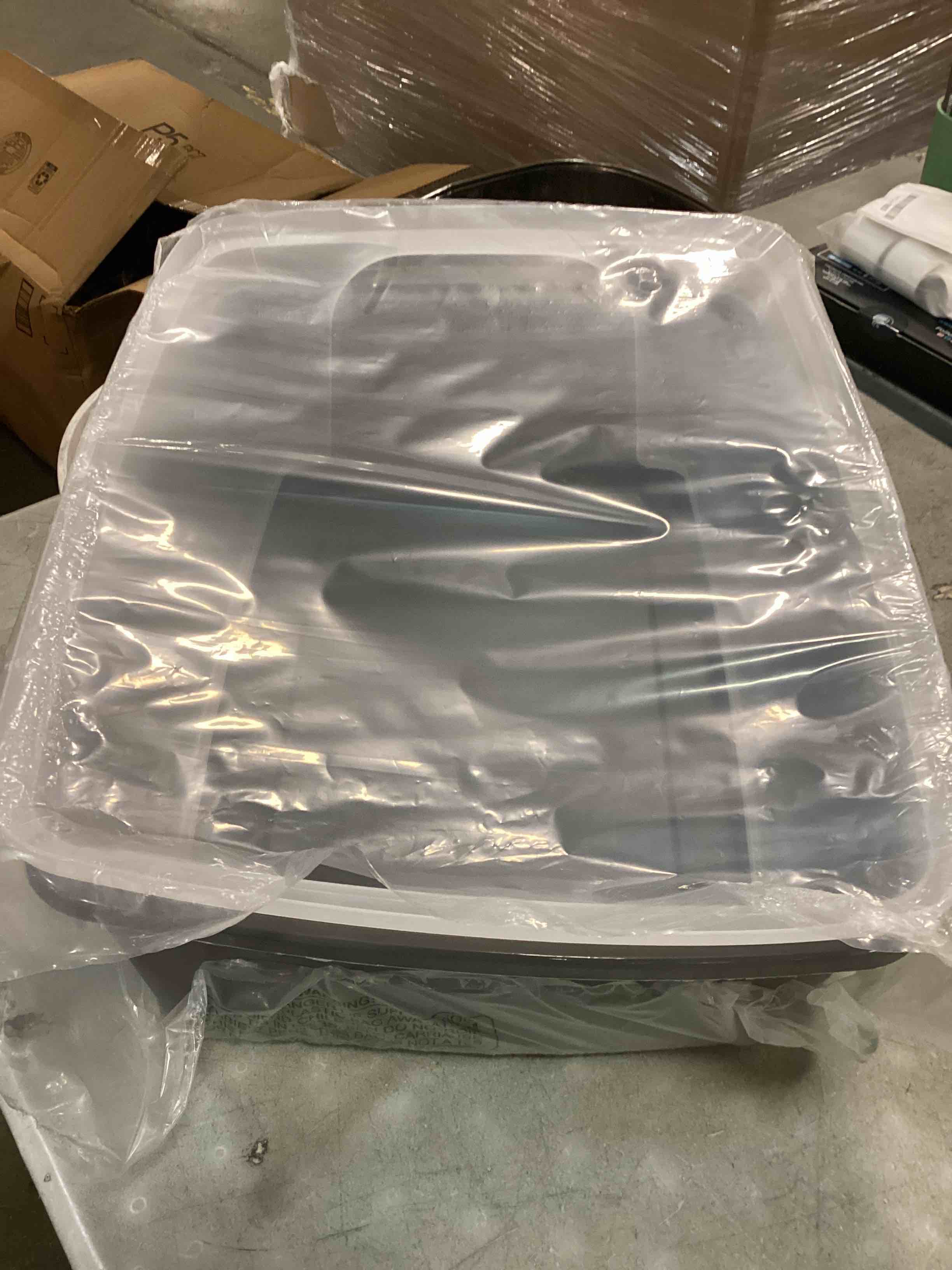 https://s3.amazonaws.com/lotting-images-prod/bidfta/PPE0477589_1730503513085.jpeg