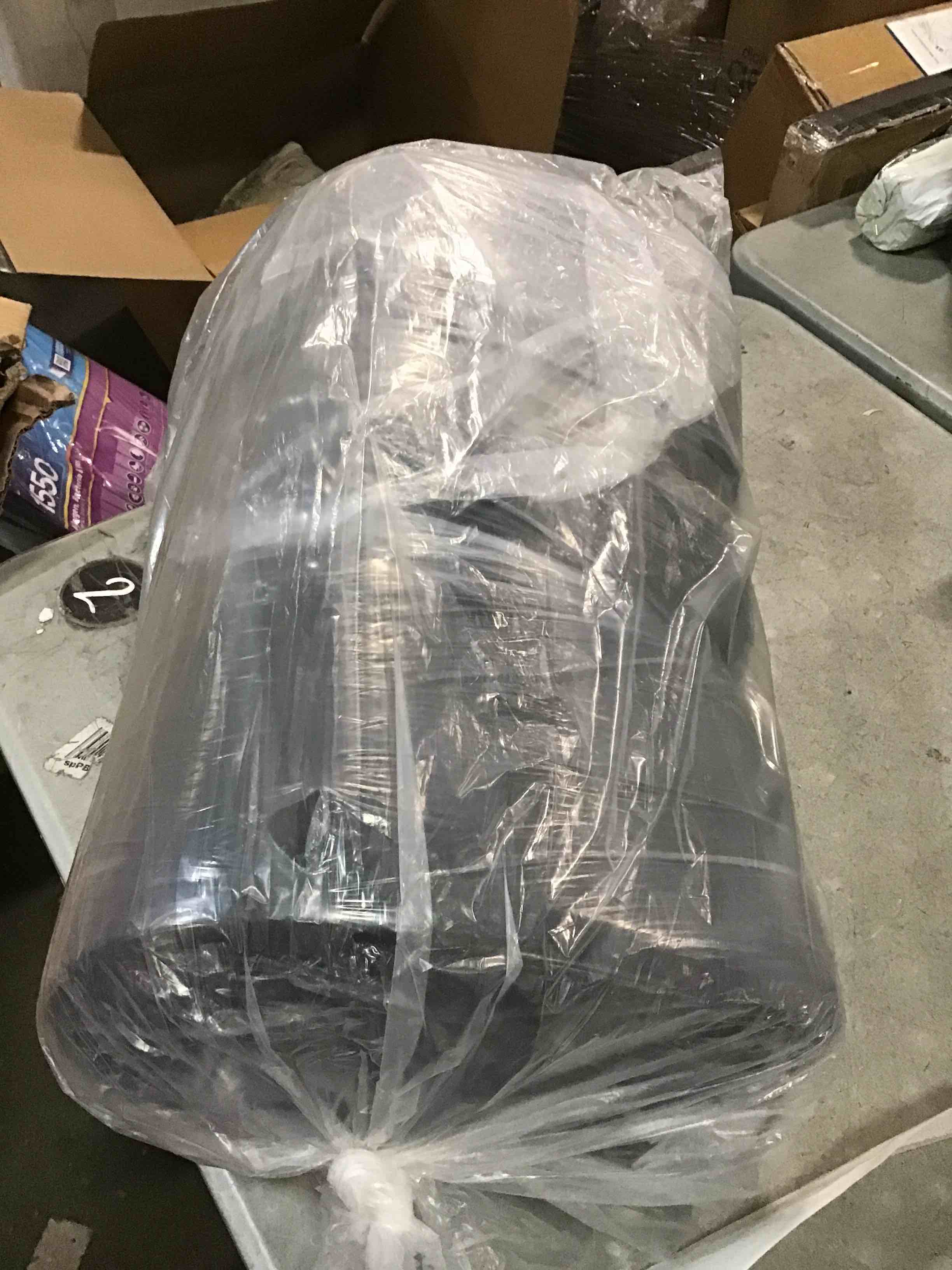 https://s3.amazonaws.com/lotting-images-prod/bidfta/PPE0477798_1730426997705.jpeg