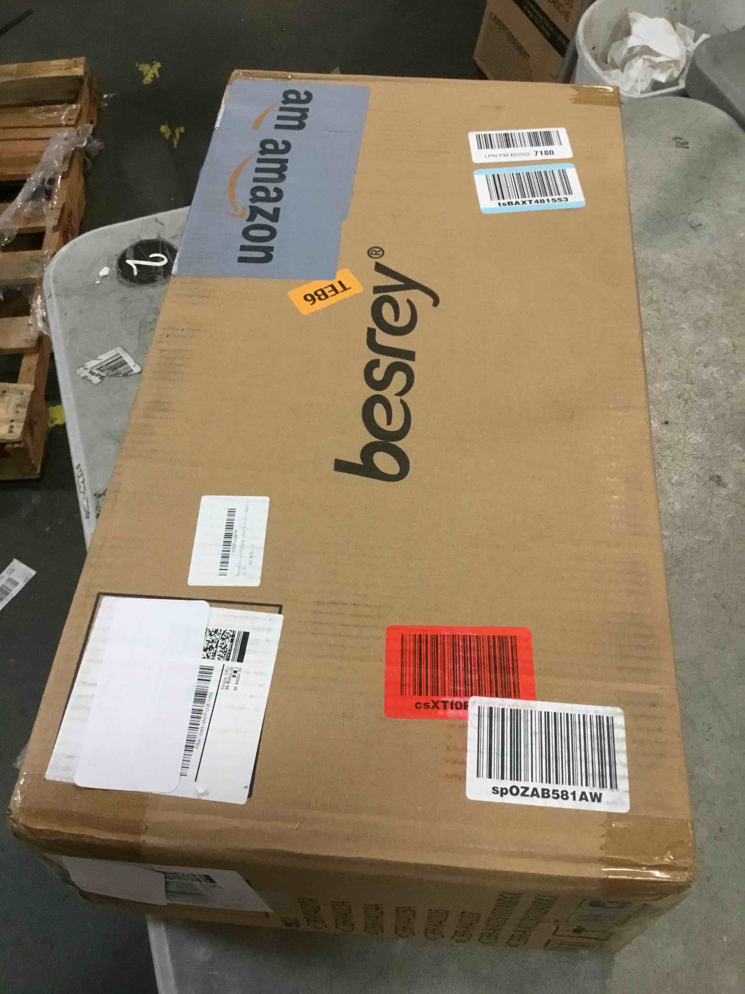 https://s3.amazonaws.com/lotting-images-prod/bidfta/PPE0477940_1730344994594.jpeg