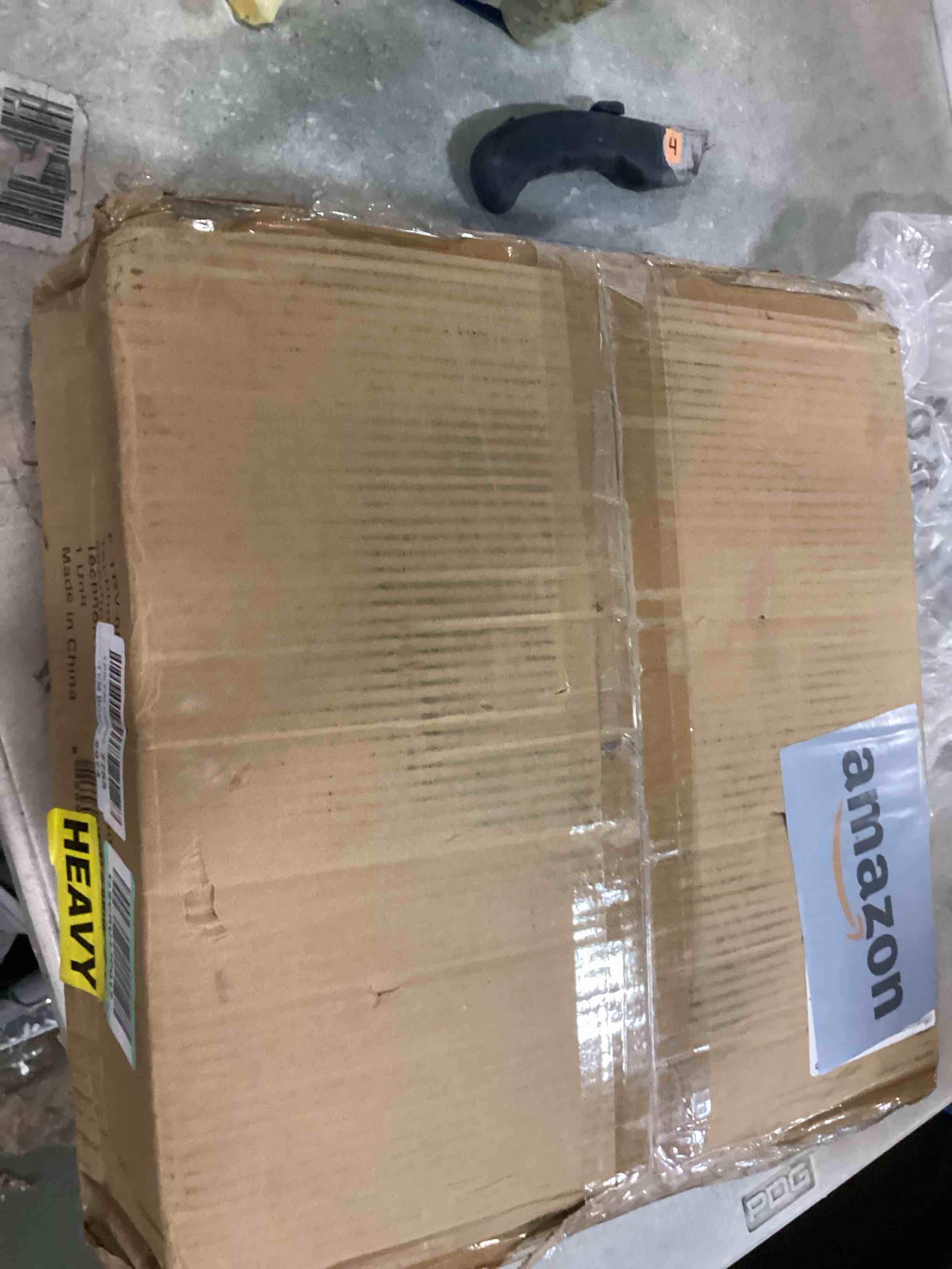 https://s3.amazonaws.com/lotting-images-prod/bidfta/PPE0479562_1730508586383.jpeg