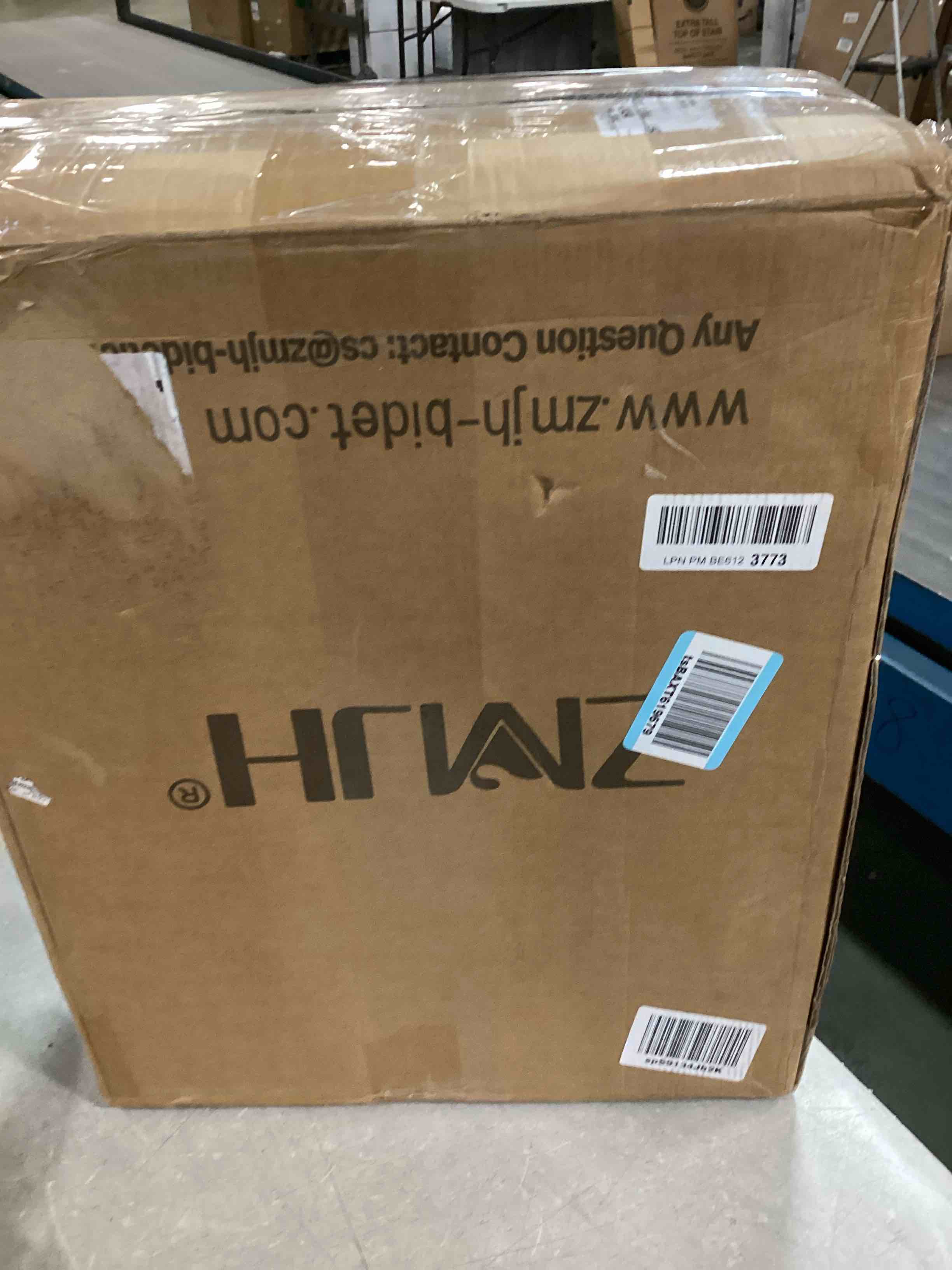 https://s3.amazonaws.com/lotting-images-prod/bidfta/PPE0479637_1730498556937.jpeg