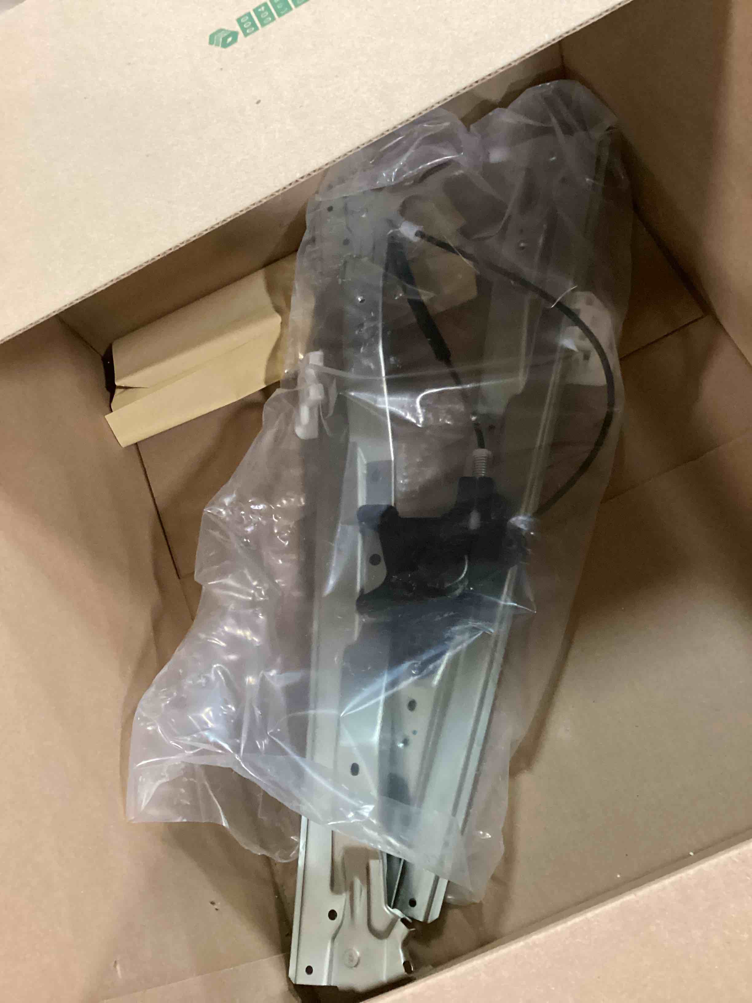 https://s3.amazonaws.com/lotting-images-prod/bidfta/PPE0479955_1730343388306.jpeg
