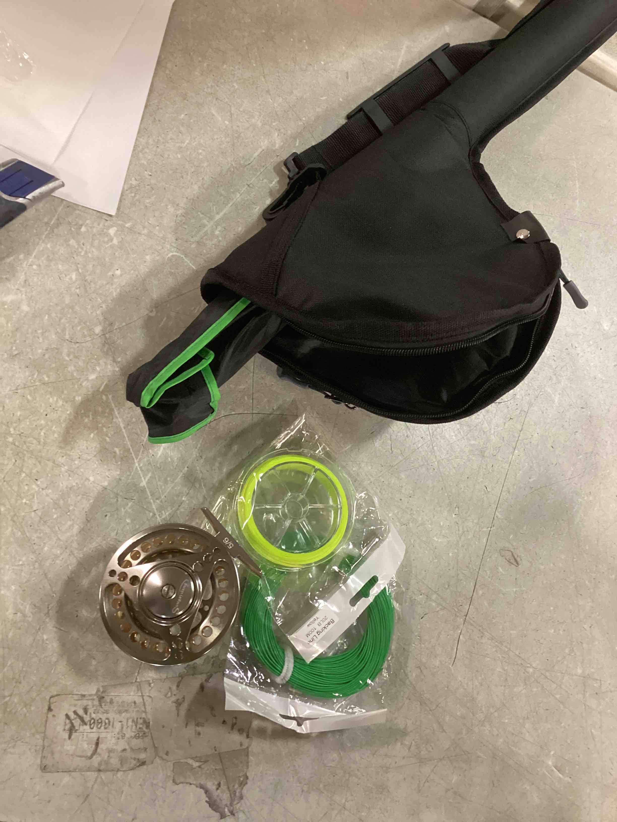 https://s3.amazonaws.com/lotting-images-prod/bidfta/PPE0479957_1730343208069.jpeg