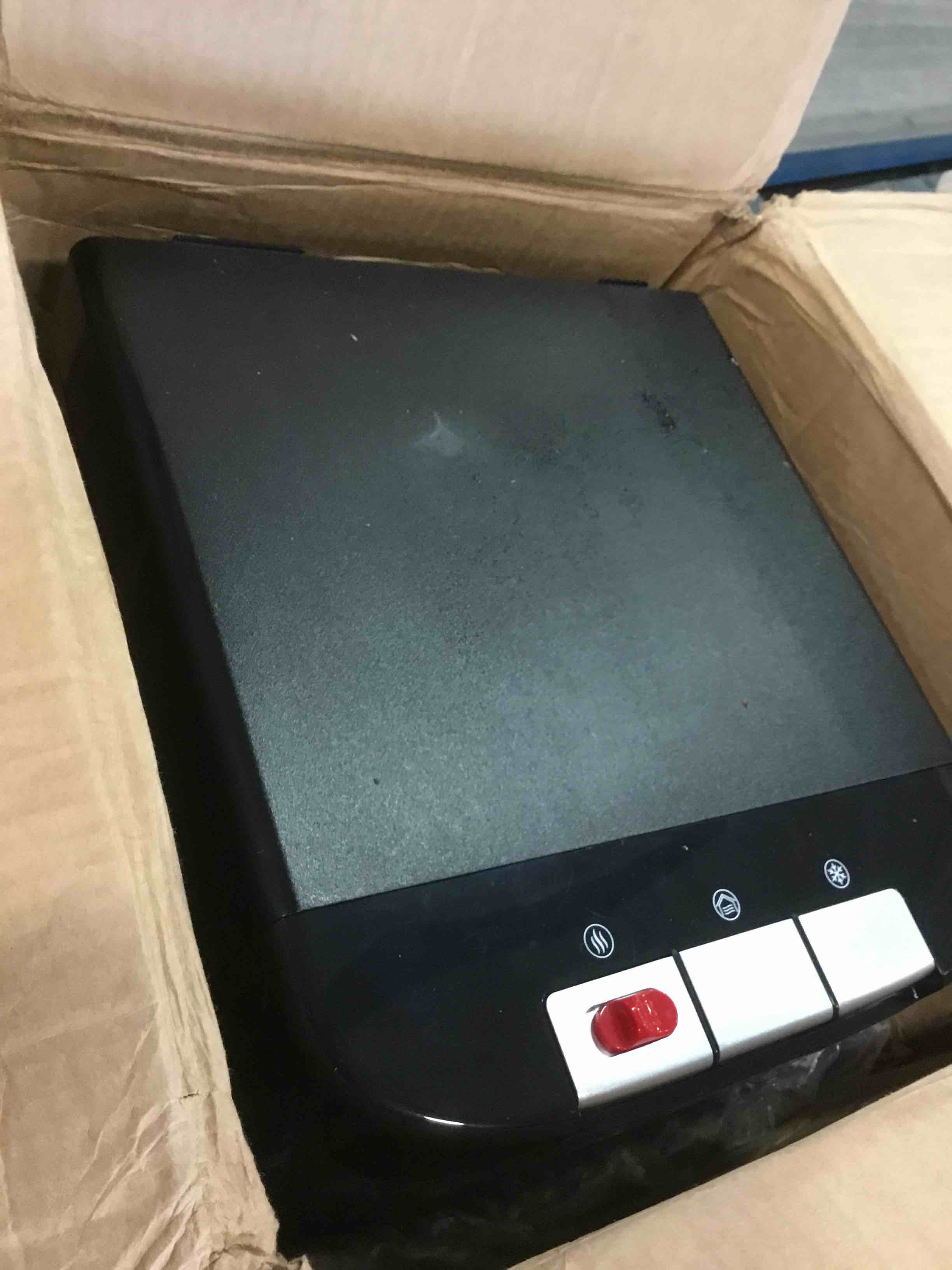 https://s3.amazonaws.com/lotting-images-prod/bidfta/PPE0480776_1730133082107.jpeg