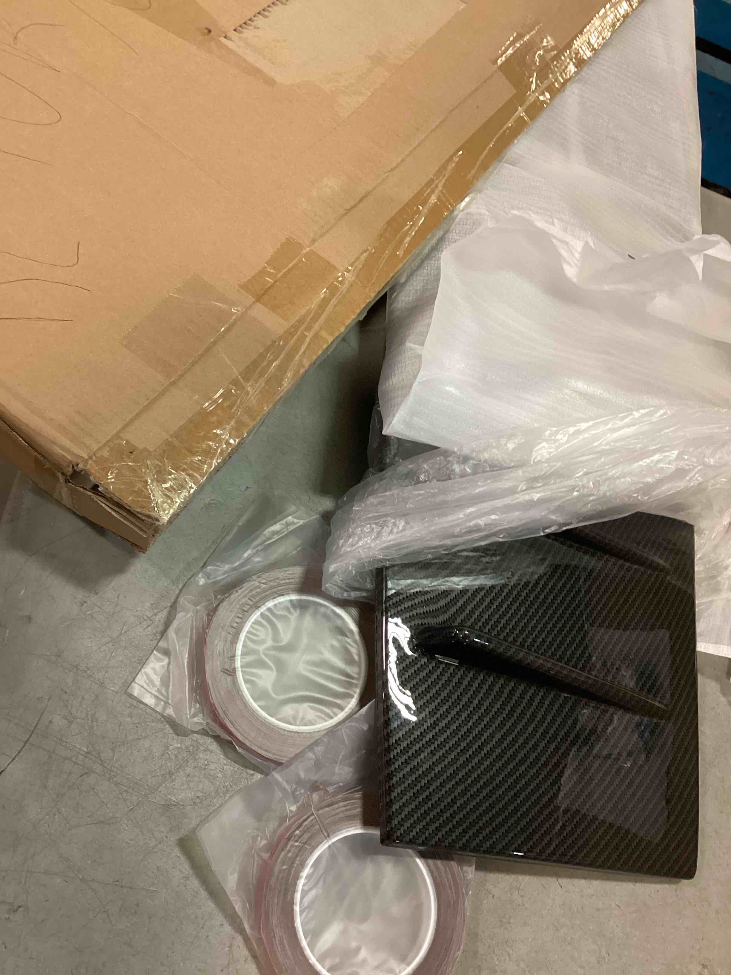 https://s3.amazonaws.com/lotting-images-prod/bidfta/PPE0481016_1729857743003.jpeg