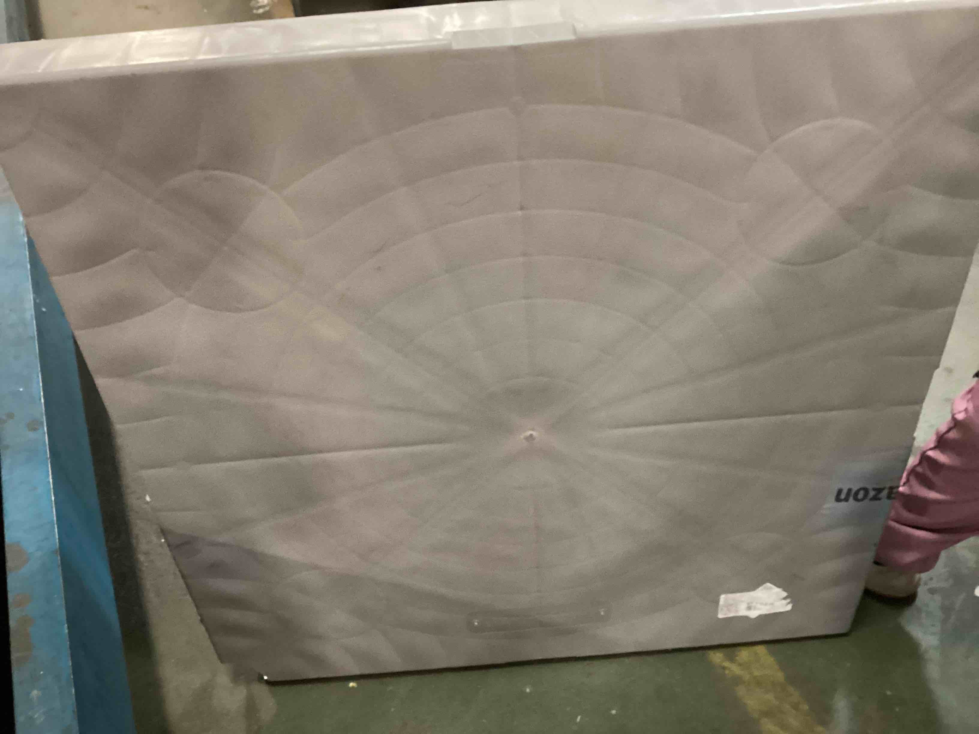 https://s3.amazonaws.com/lotting-images-prod/bidfta/PPE0481016_1729857908596.jpeg
