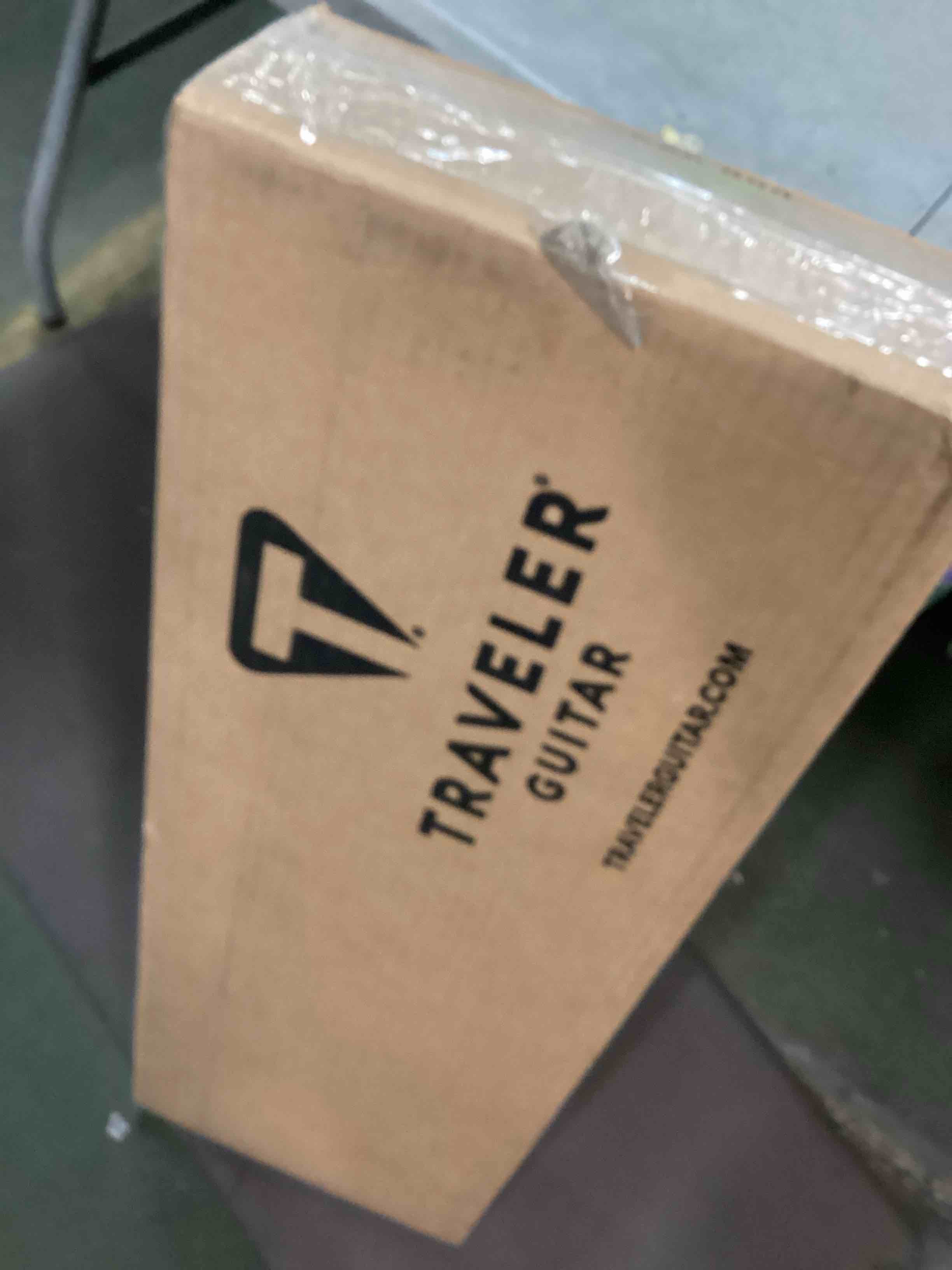https://s3.amazonaws.com/lotting-images-prod/bidfta/PPE0481023_1729856036424.jpeg
