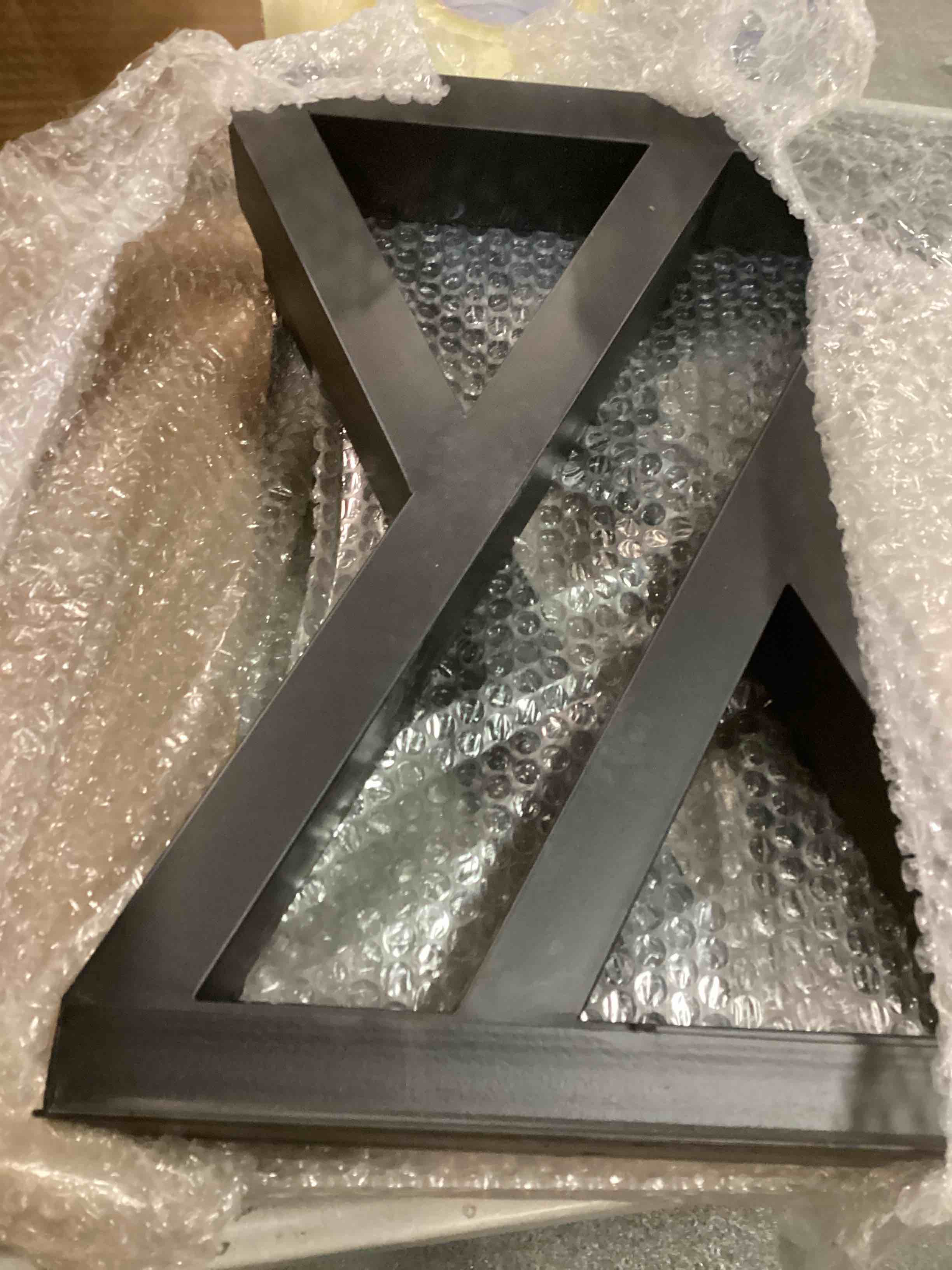 https://s3.amazonaws.com/lotting-images-prod/bidfta/PPE0481089_1729790893603.jpeg