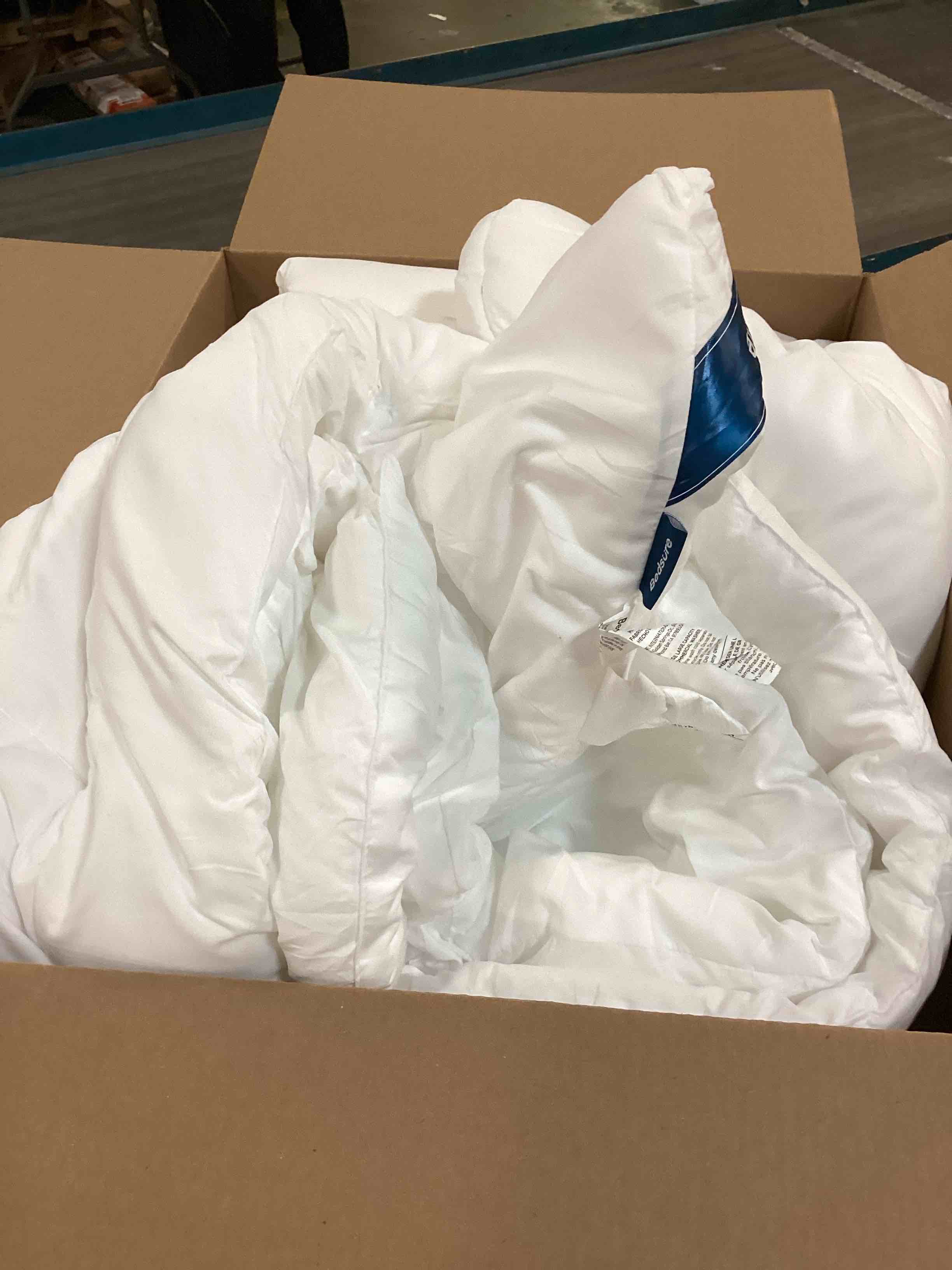https://s3.amazonaws.com/lotting-images-prod/bidfta/PPE0481325_1729696749085.jpeg