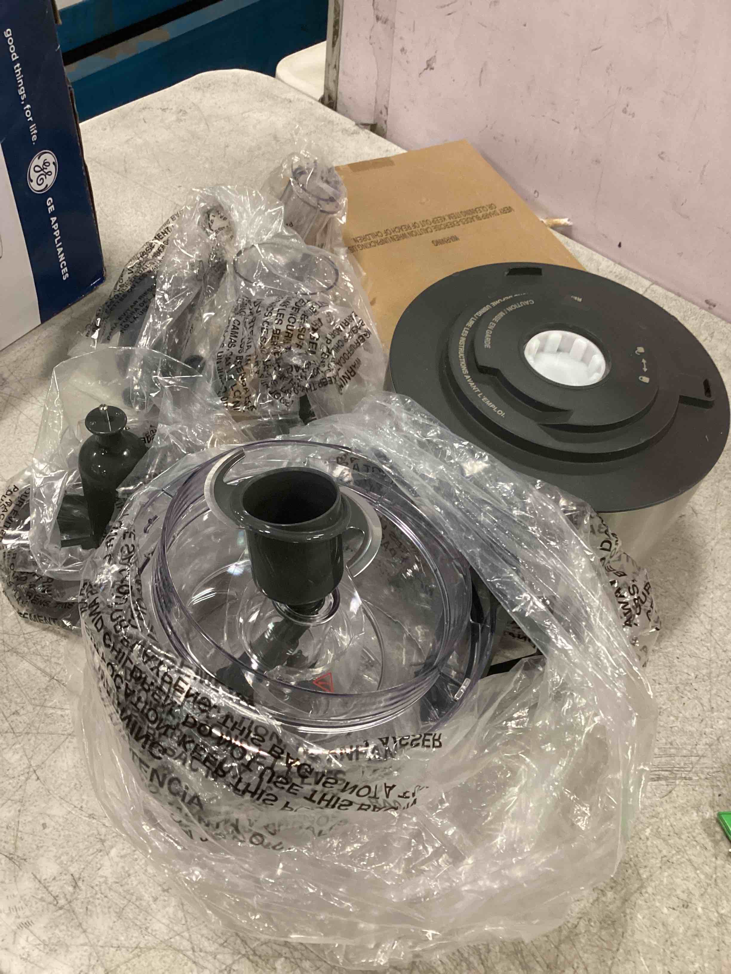 https://s3.amazonaws.com/lotting-images-prod/bidfta/PPE0481707_1729513387865.jpeg