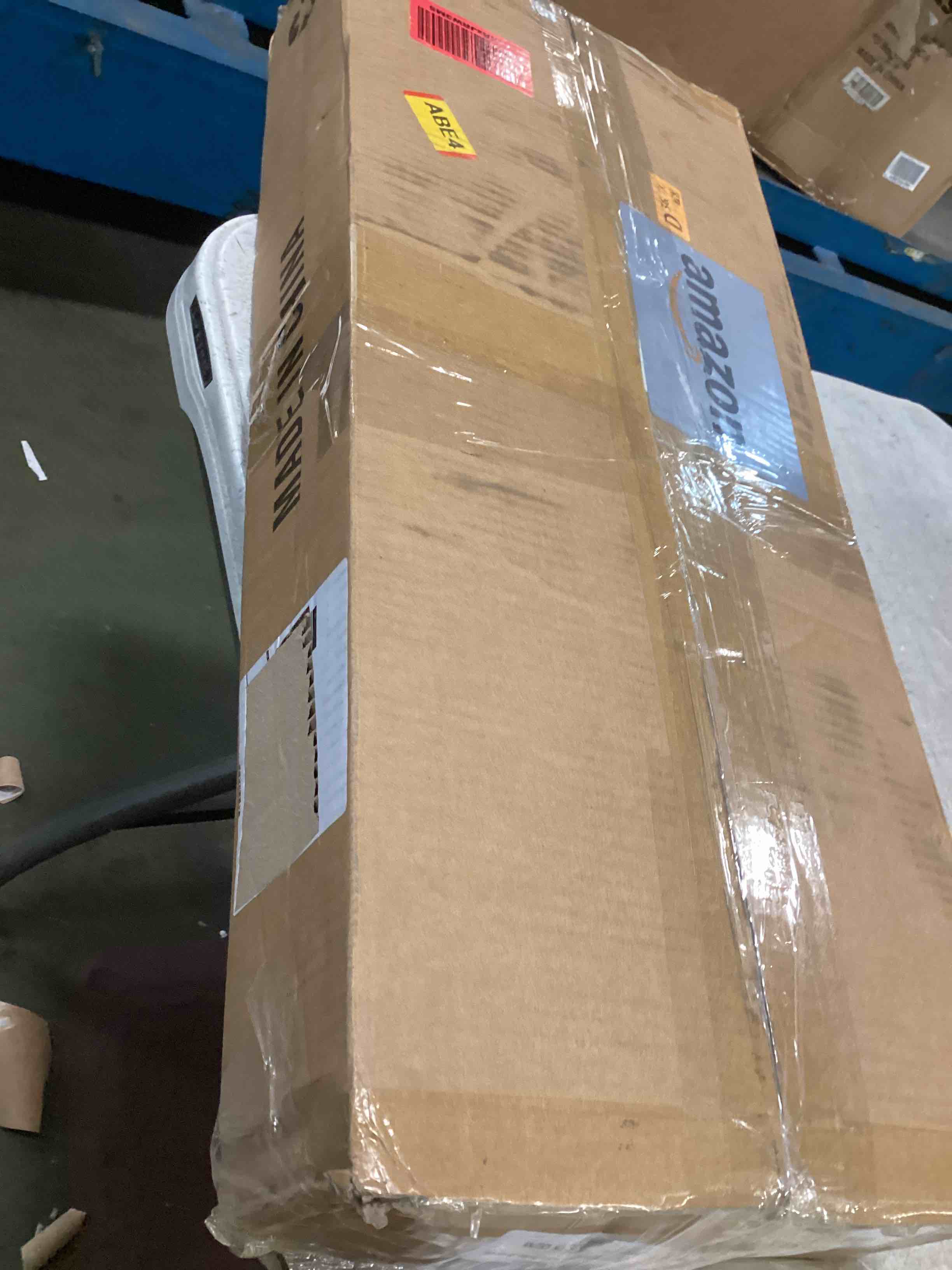 https://s3.amazonaws.com/lotting-images-prod/bidfta/PPE0481847_1729256123674.jpeg