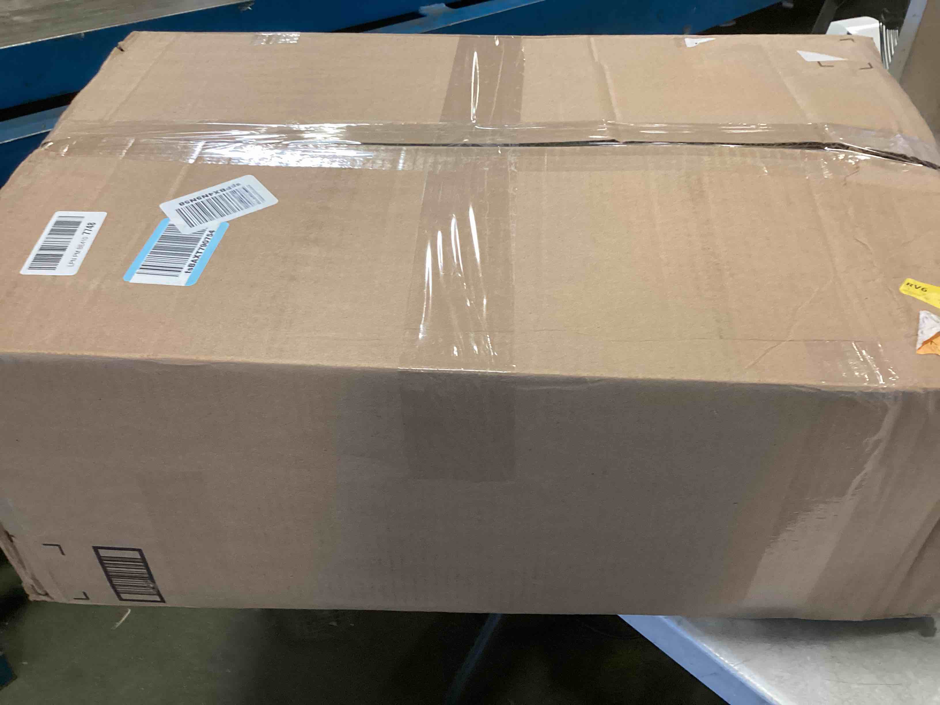 https://s3.amazonaws.com/lotting-images-prod/bidfta/PPE0481897_1729194629536.jpeg