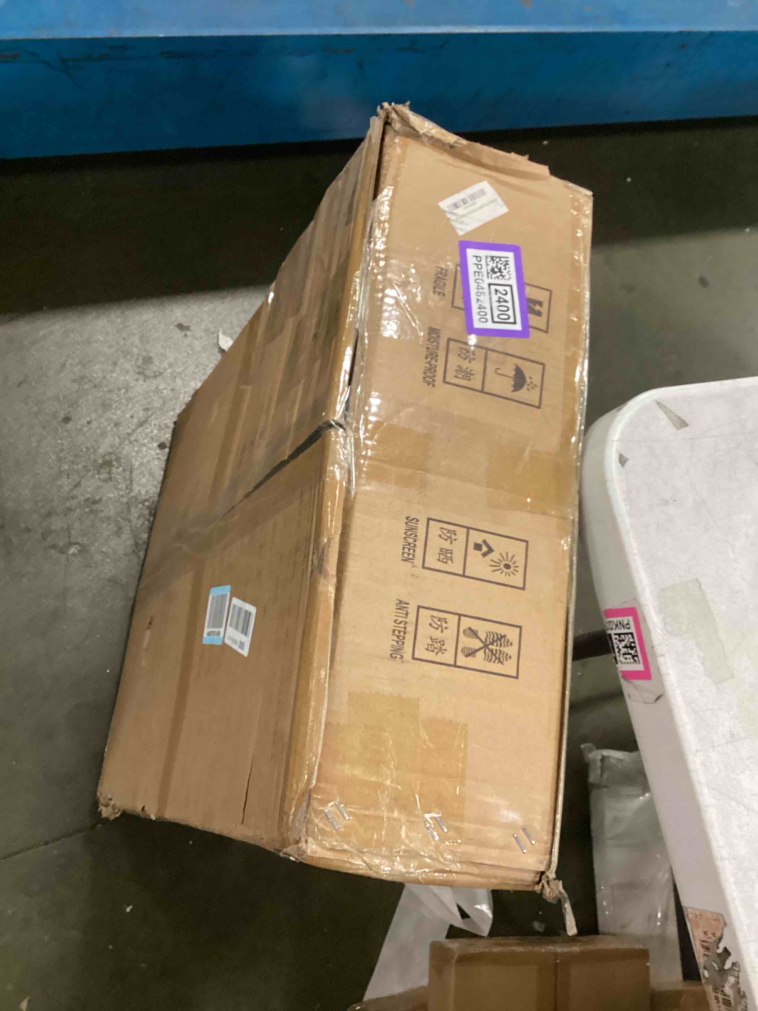 https://s3.amazonaws.com/lotting-images-prod/bidfta/PPE0482400_1730391052892.jpeg