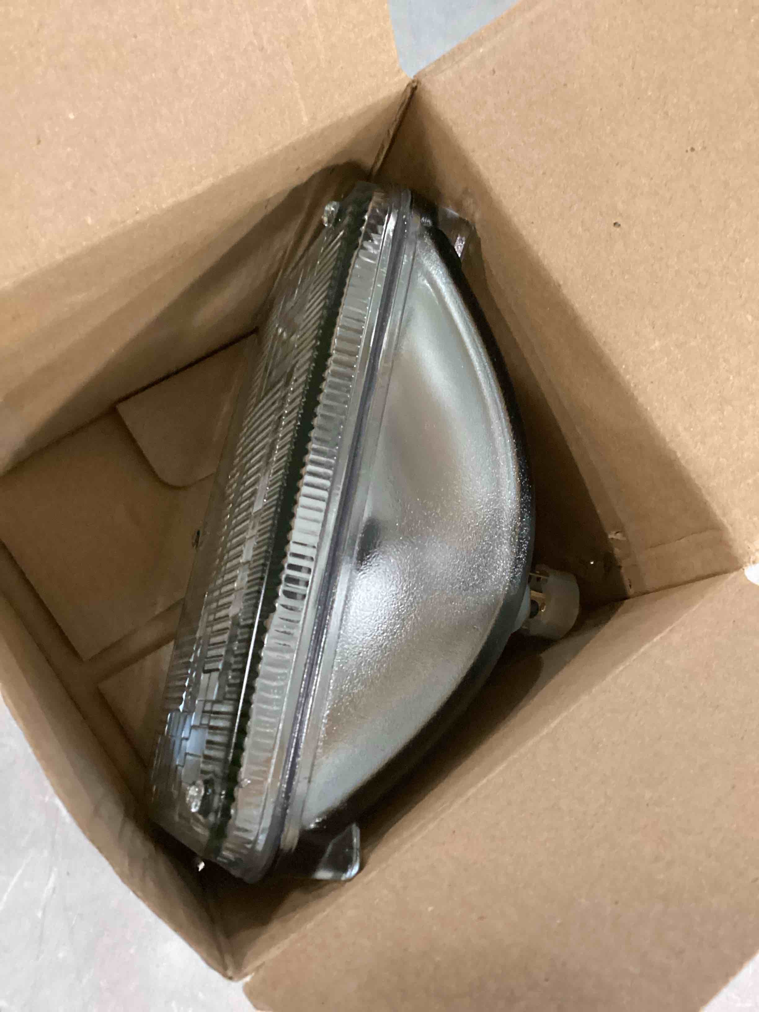 https://s3.amazonaws.com/lotting-images-prod/bidfta/PPE0482740_1730292692798.jpeg