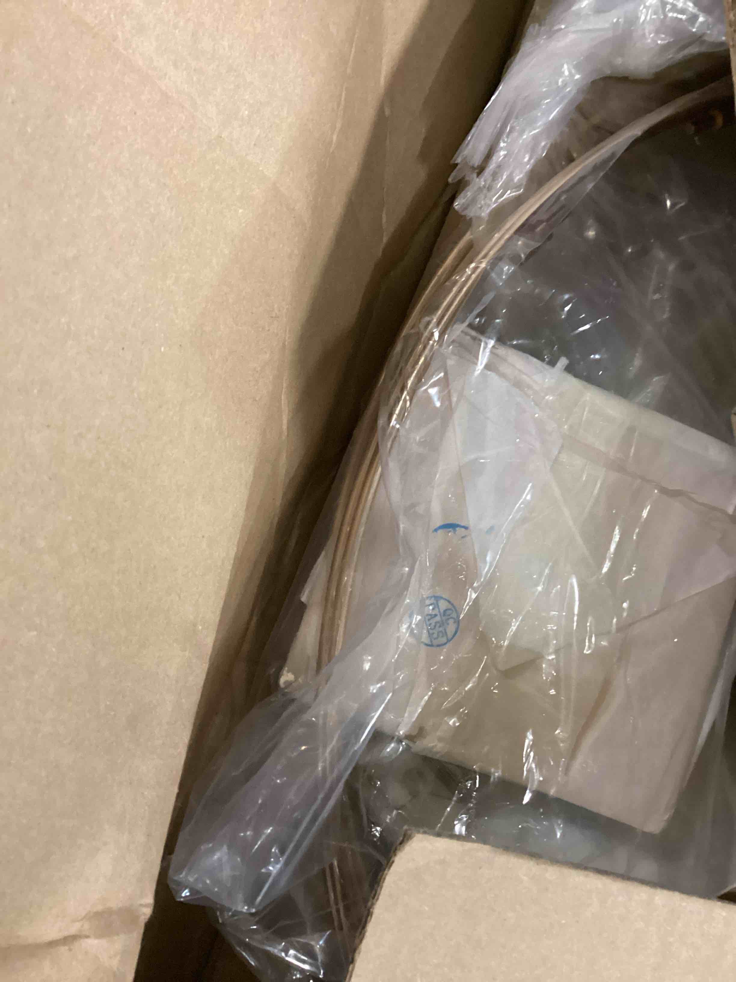 https://s3.amazonaws.com/lotting-images-prod/bidfta/PPE0483263_1730114804972.jpeg