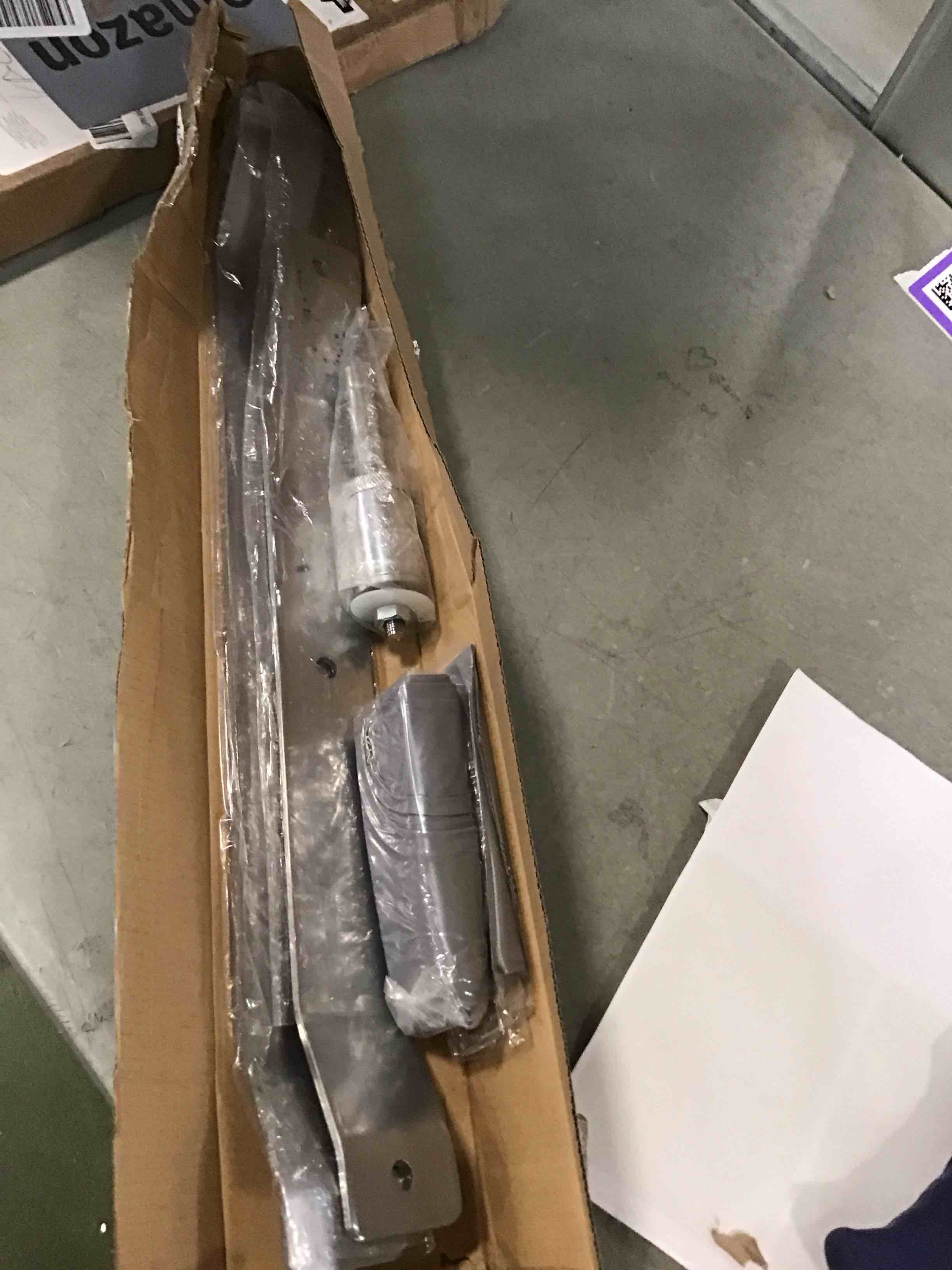 https://s3.amazonaws.com/lotting-images-prod/bidfta/PPE0483491_1729706202510.jpeg