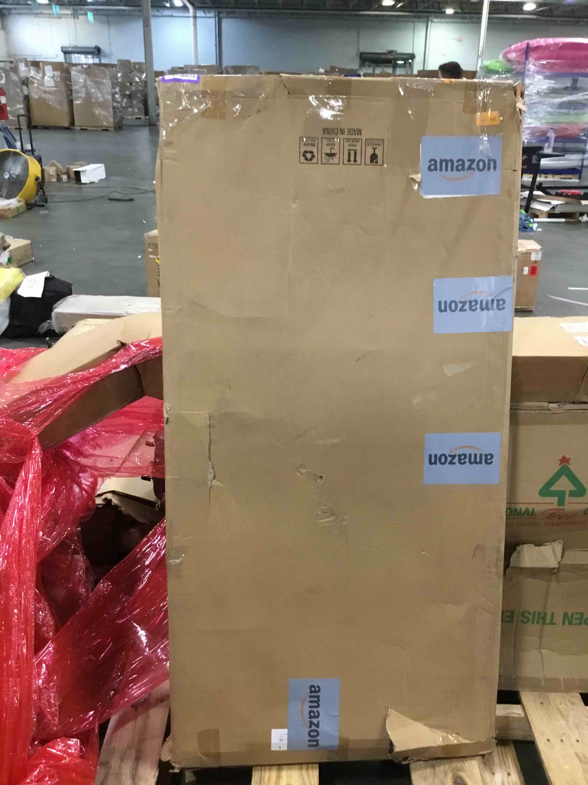 https://s3.amazonaws.com/lotting-images-prod/bidfta/PPE0484015_1730924378403.jpeg